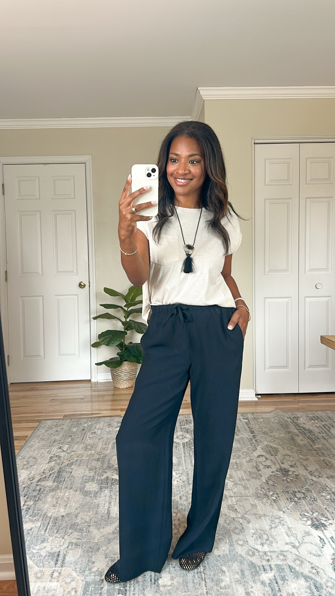 I’m wearing a size medium in the top and small in the pants

#LTKgrwm #LTKOver40 #LTKootd