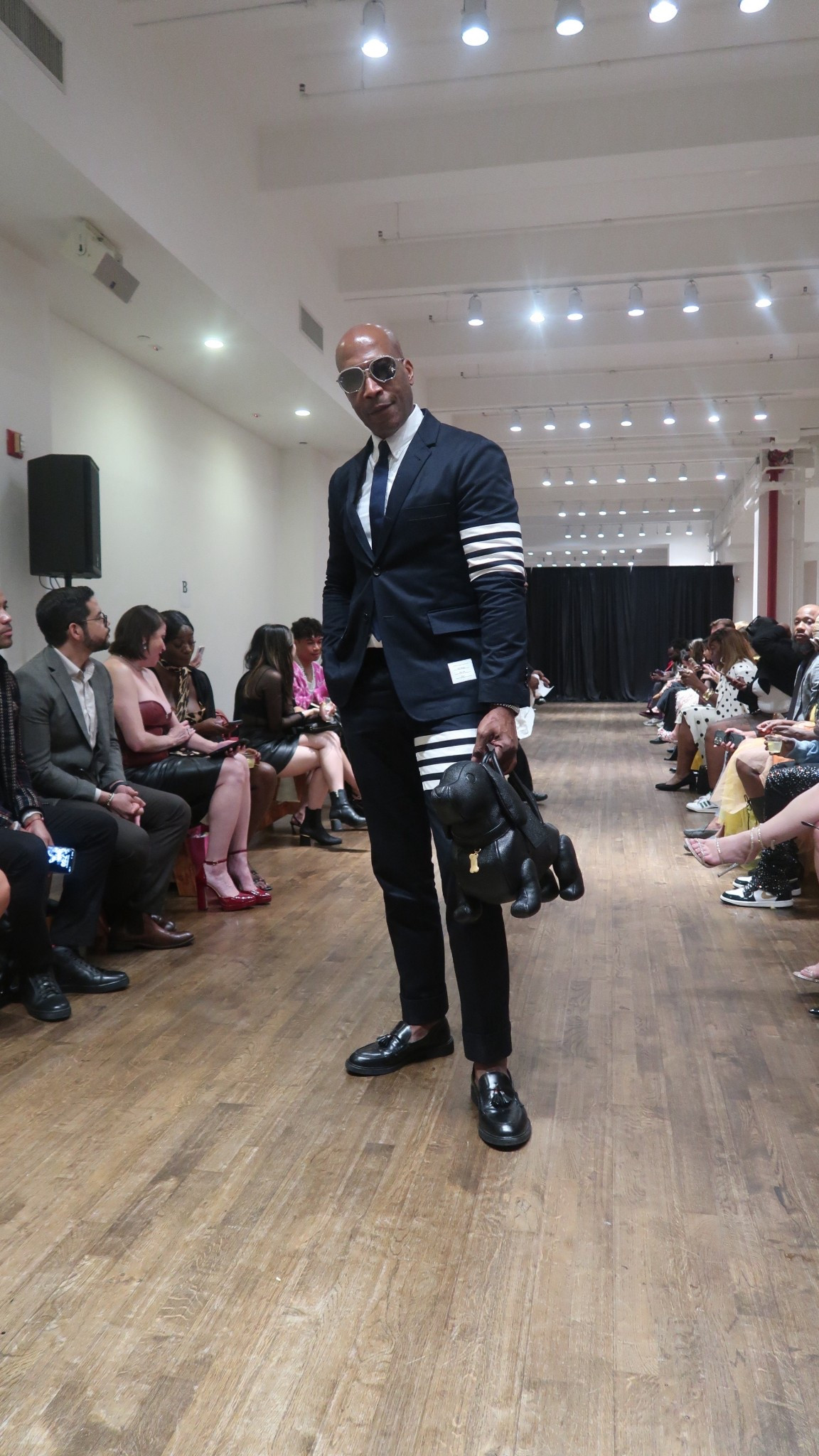 Rocking the @thombrowne for New York Fashion Week



#LTKStyleTip #LTKMens #LTKOver40