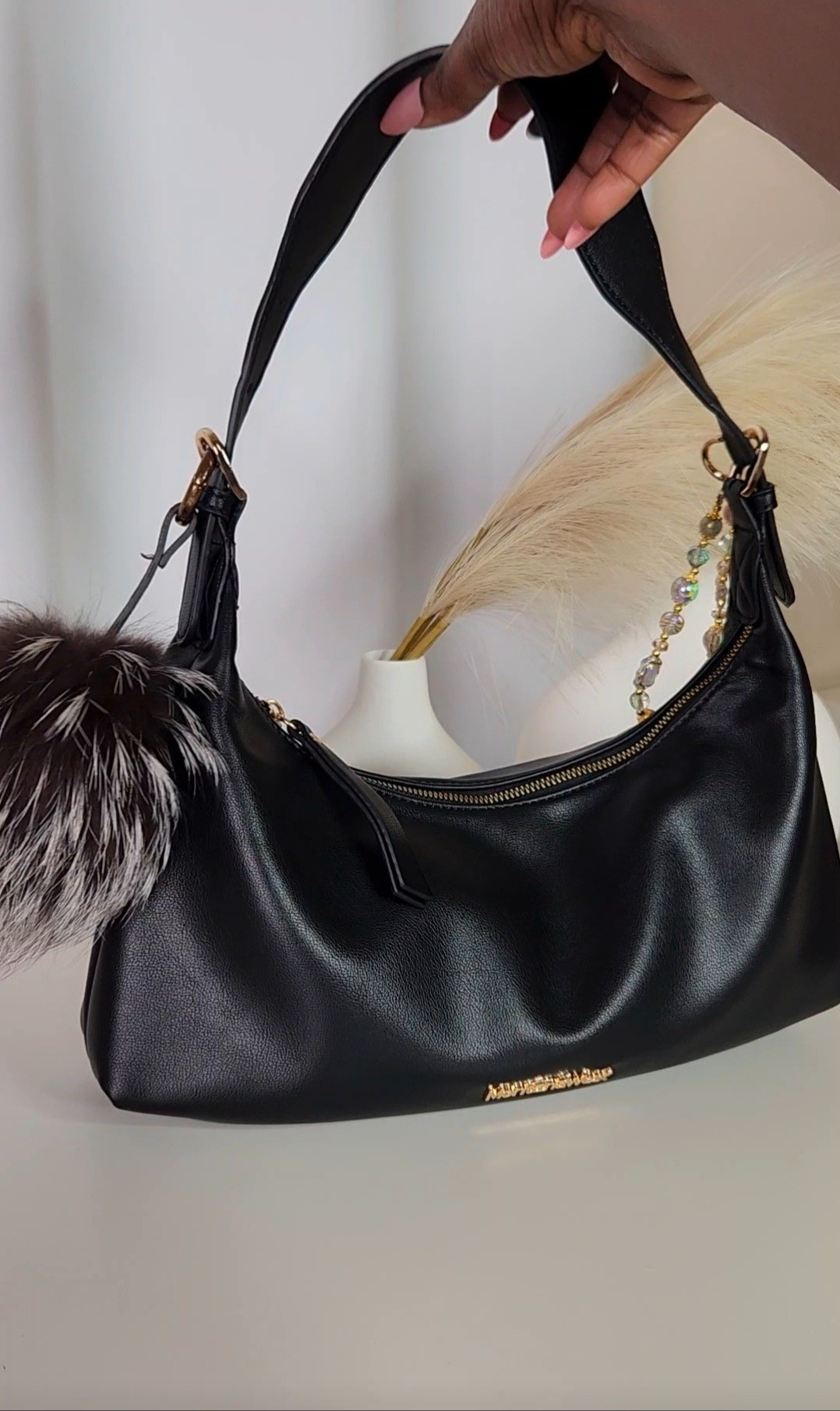 🚨Price Drop 🚨 The designer-inspired Montana West Hobo bag is now less than $18! There's also new colors added for Spring. Now's the perfect time to snag one. 

#LTKgrwm #LTKSaleAlert #LTKootd