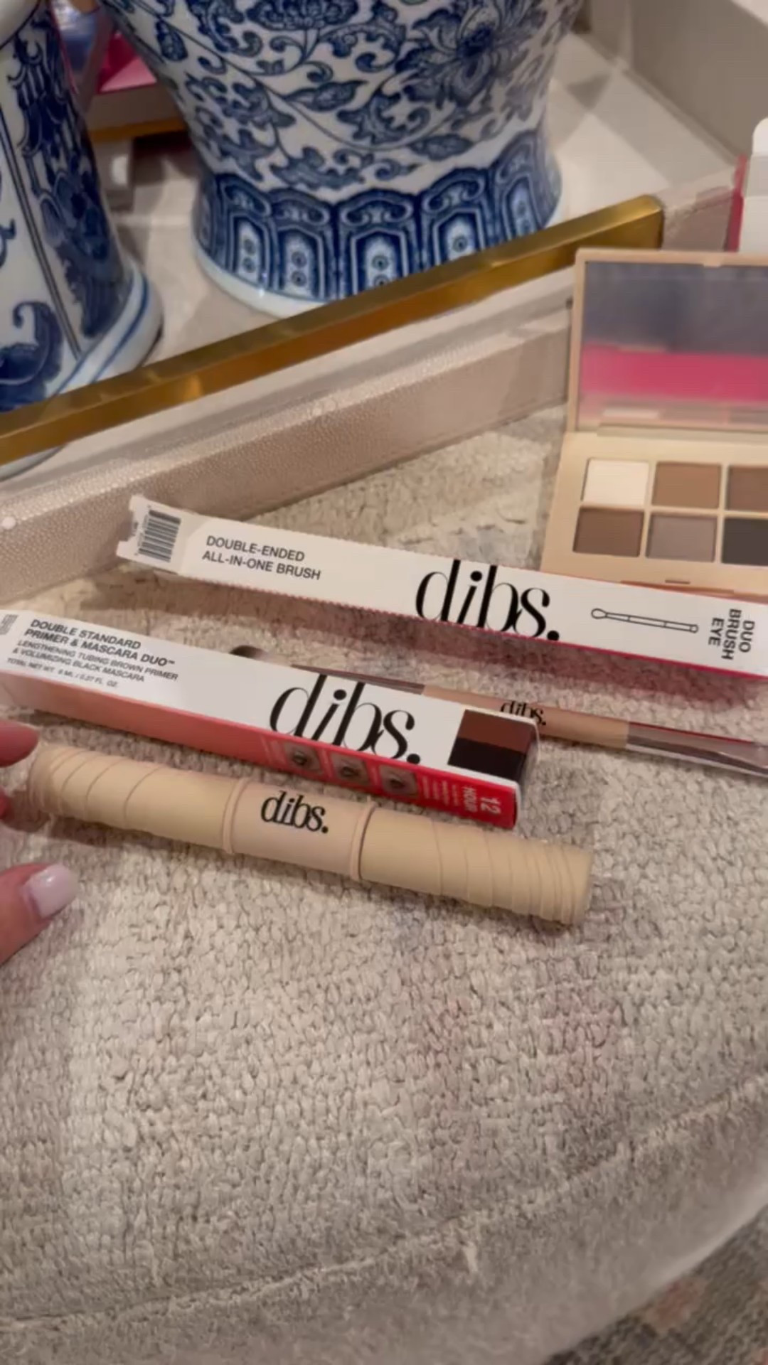 Y’all know I’m obsessed…the best & easy application! 
Use code MIXANDMATCH for 10%off


Here are the shades I wear in my fave DIBS products:

Eye Shadow - Coffee in Hand
Desert Island Duo - Spill the tea/full deets and Vacay vibes/out of office 
Glowtour Duo - Starlit
Duet Baked Bronzer - Caramel cappuccino or Vanilla latte 
Status Stick - high road highlight
Duet Baked Blush - spice gal
Love beam Perfector  - love triangle and the one 
Love beam setting spray 

#LTKBeauty #LTKdayinmylife #LTKOver40