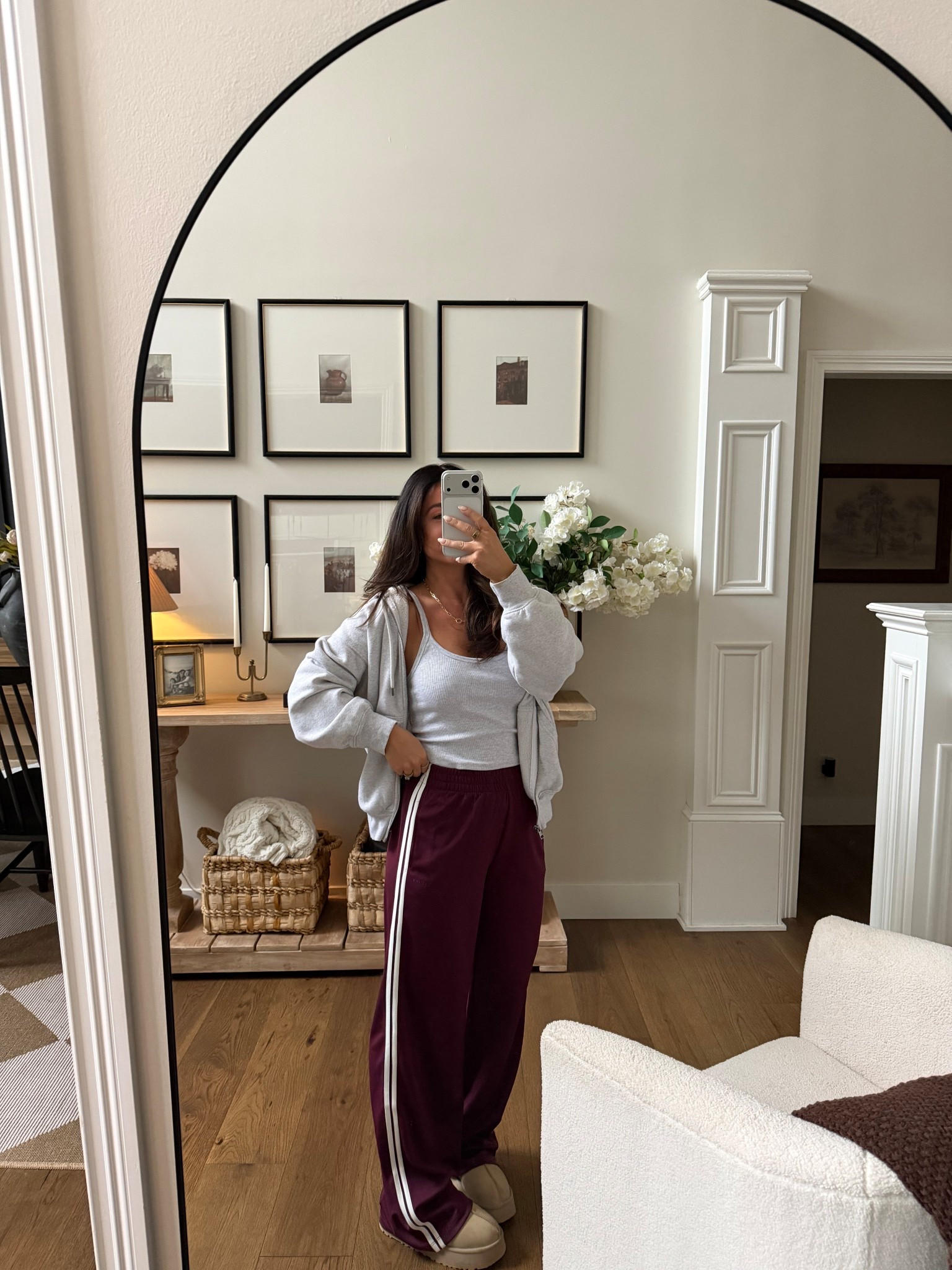 New track pants I’m loving!

#LTKgrwm #LTKSpringSale #LTKdayinmylife