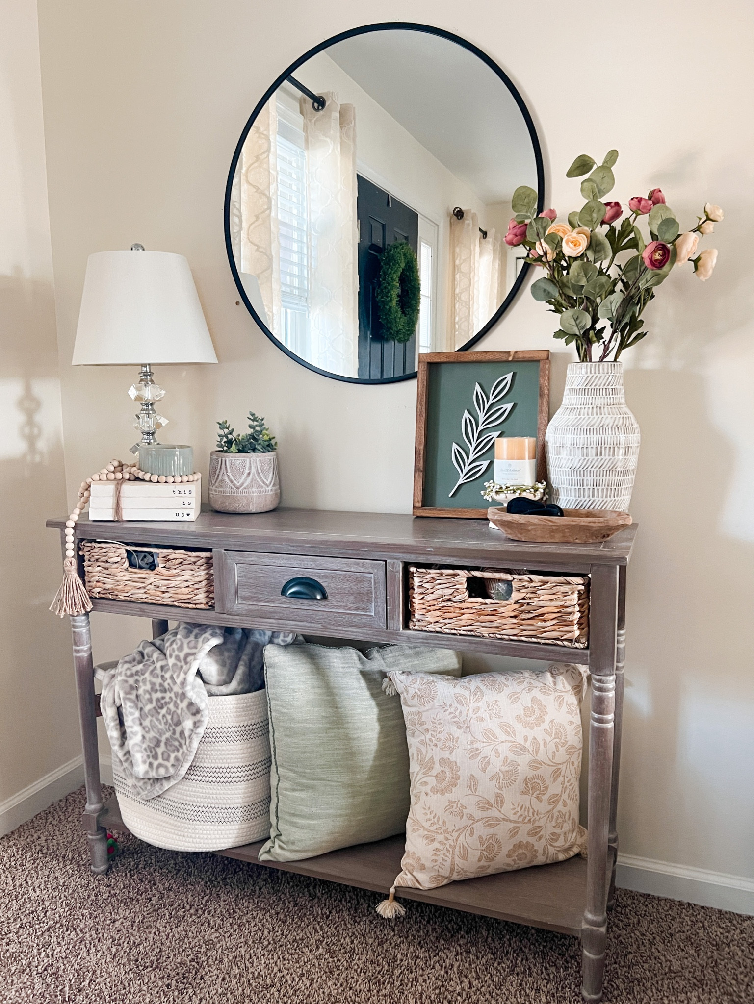 50 Console Table Decor Ideas To Elevate Your Space   Qo7 TPYBq2hJcPZqeQUKi57X.9IqMEHEgTYDTFuDmhErgNjeTL.ocJK90UZWgZxPie1hjFVrIFgy84ag35LBLzmjT4tSynYZV6FKPngcQc7rbcMOi7p3eQh8Lg8WLMJclNuMCPkt4oXrSt49Kh7jugI0SbY.eYwUTg2YeuEu2w6Kasx1LudM65tmnVM 