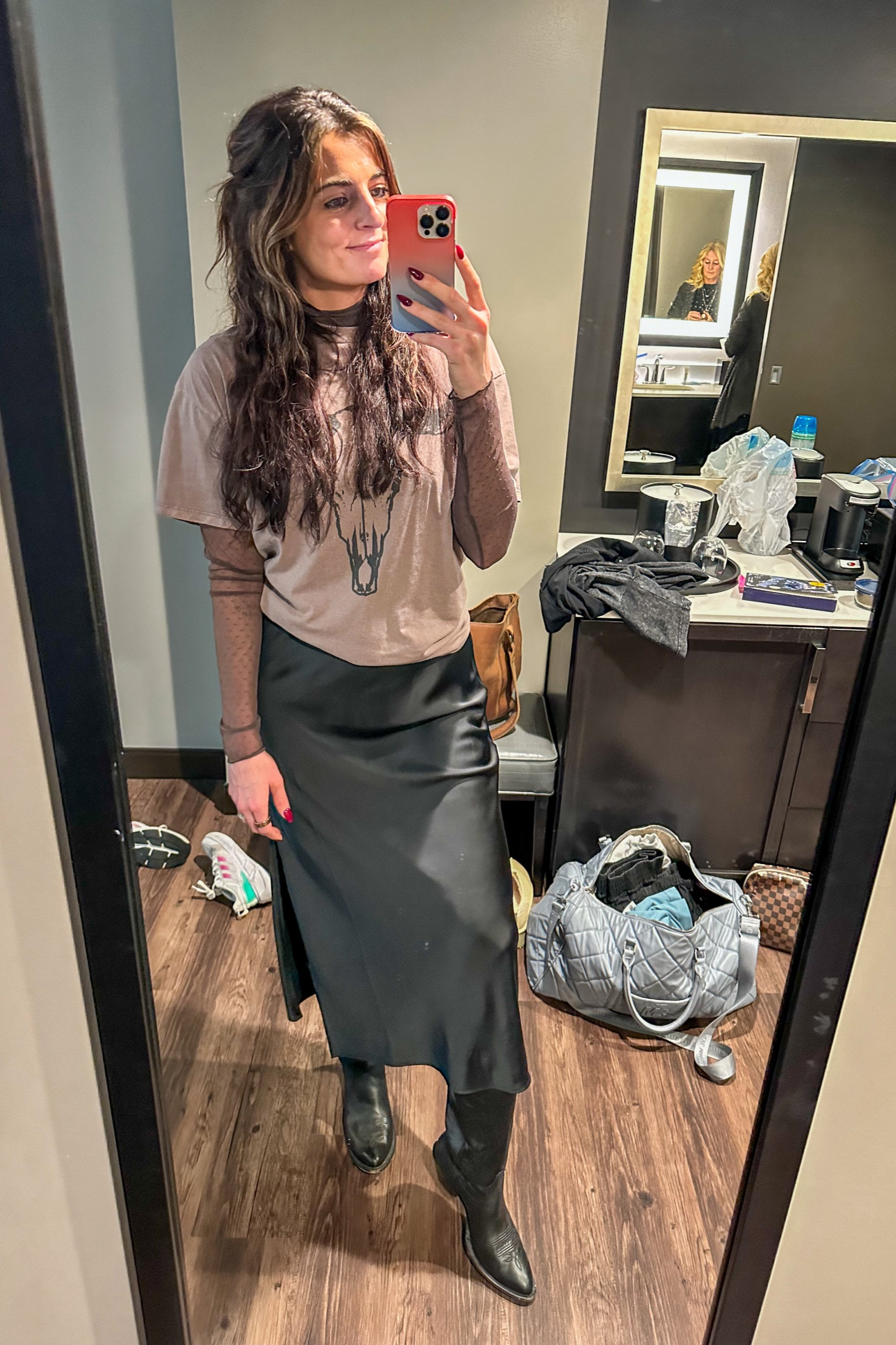 A little Lainey Wilson is good for the soul 🫶🏽

#concertoutfit #concertfit #country #countryfit #westernfit #westernfashion #boots #graphictee #fallfashion #fallfit 

#LTKFindsUnder100 #LTKSeasonal #LTKStyleTip
