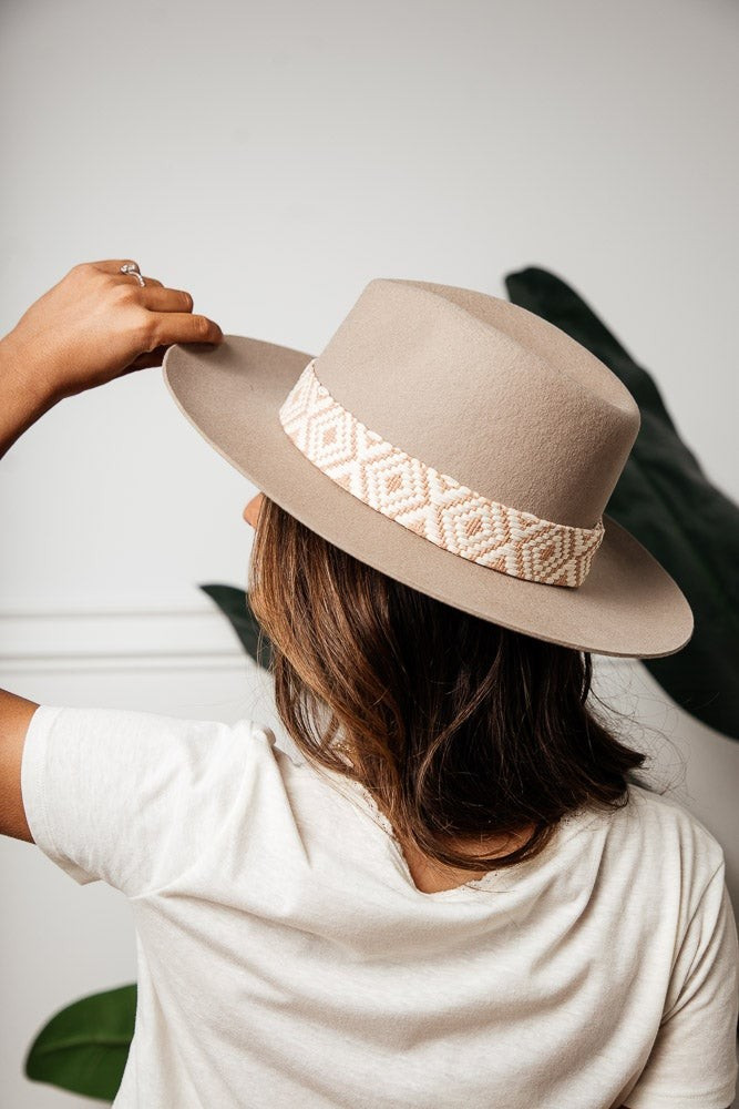 Dominique Detailed Band Hat | Böhme US