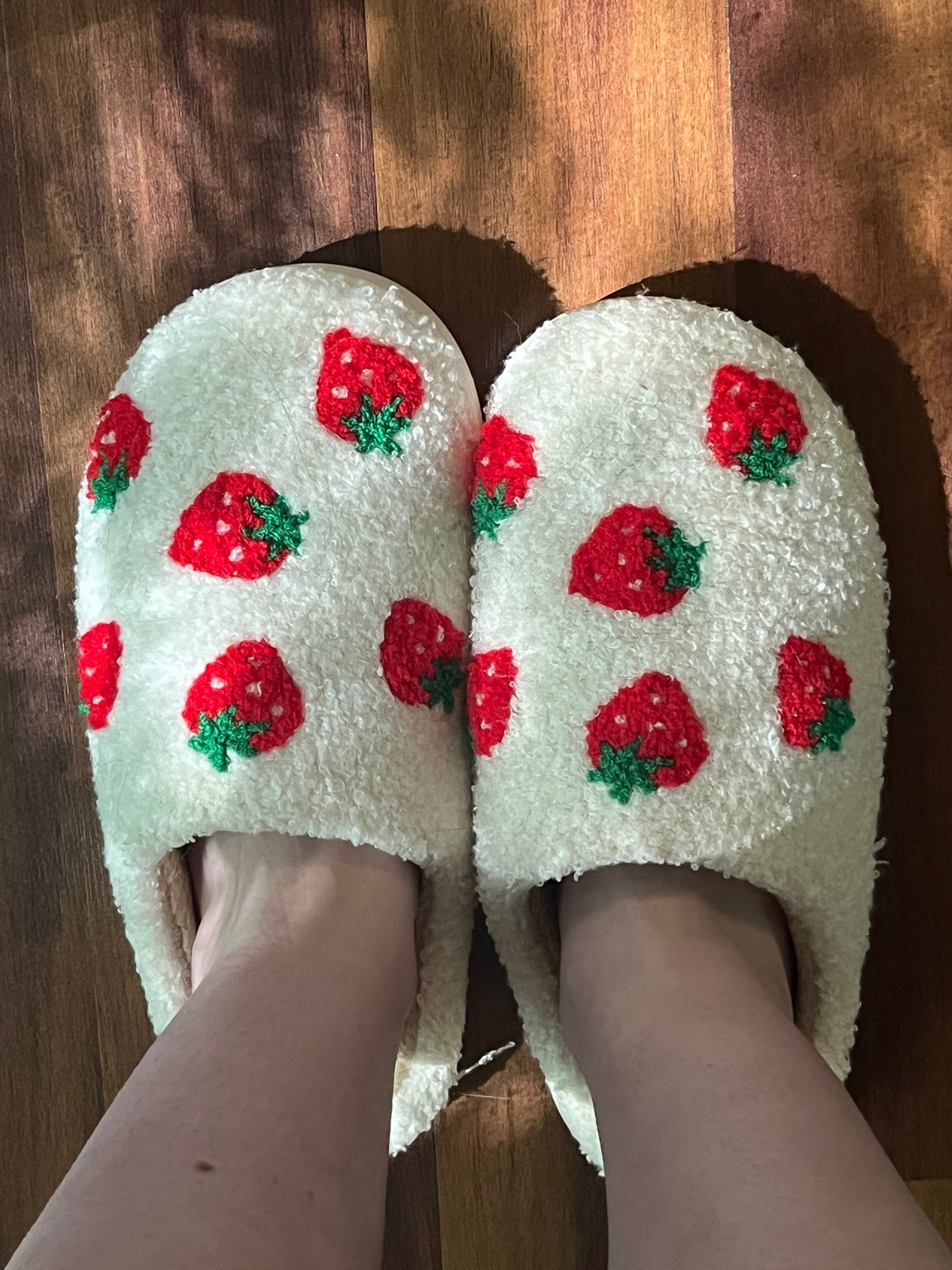Summer slippers🍓🤍

#LTKShoeCrush
