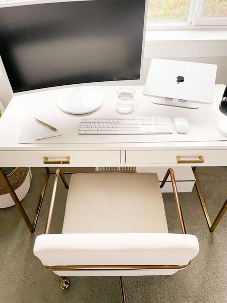 Office Setup - Office desk setup - home office - home office desk - desk must-haves - office essentials 

#LTKhome