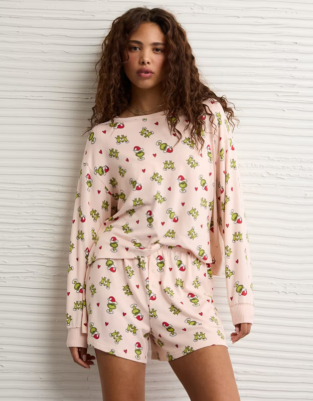 AE Luxe Plush Grinch PJ Set | American Eagle Outfitters (US & CA)