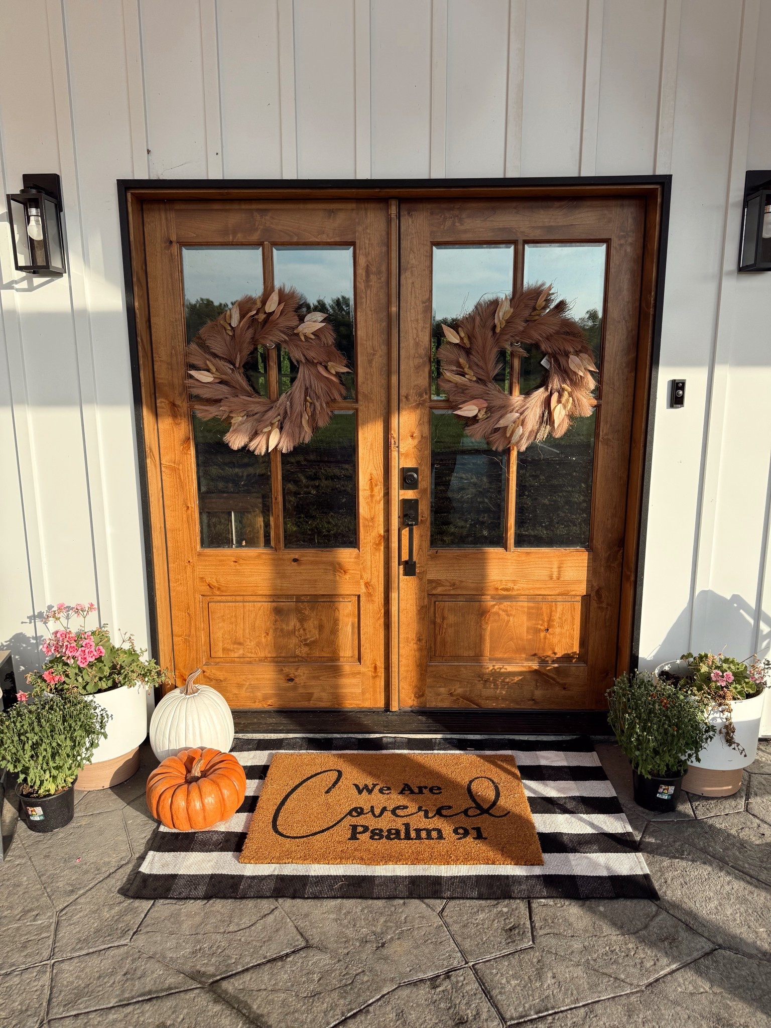 Link to our front door and our fall porch decor. 🤎🍂

#LTKHome