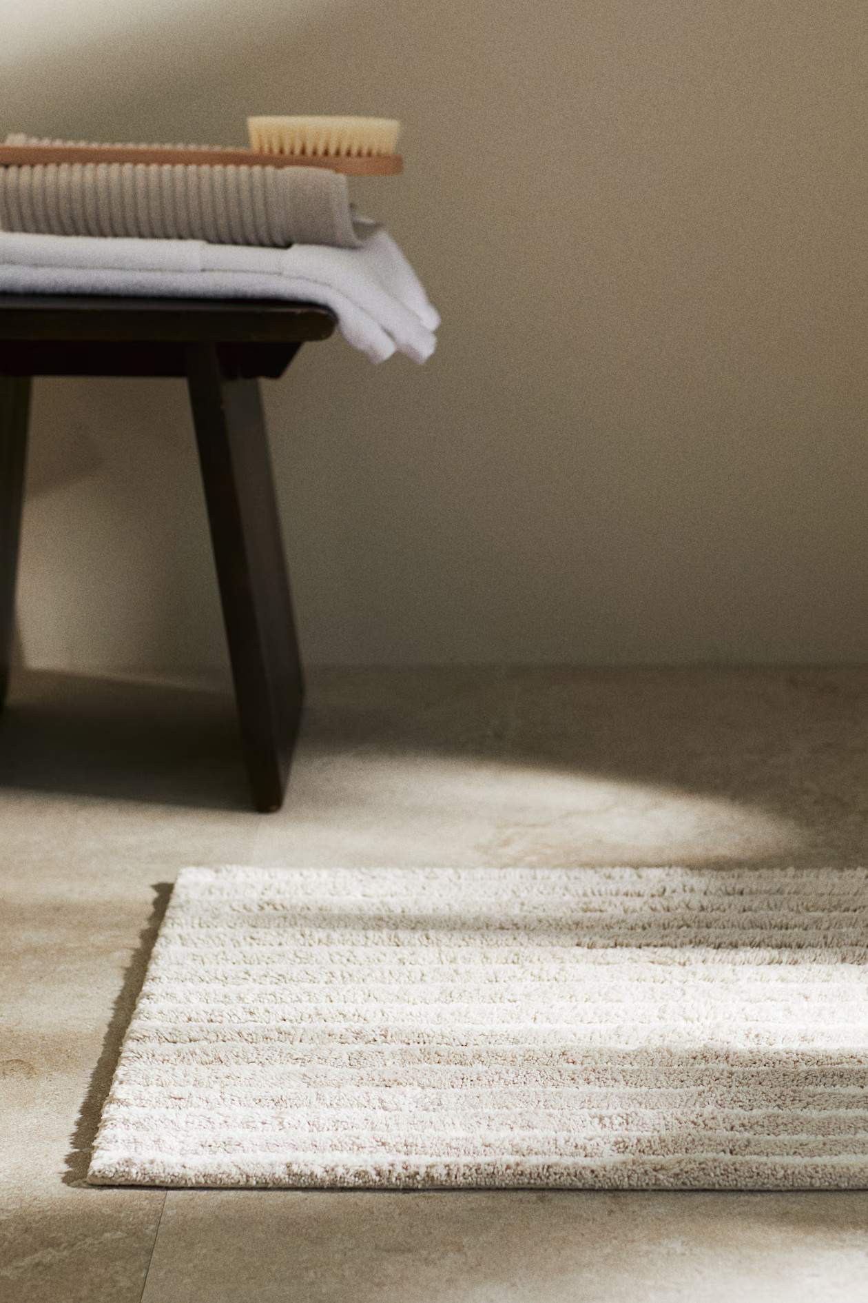 Tufted Cotton Bath Mat | H&M (US + CA)