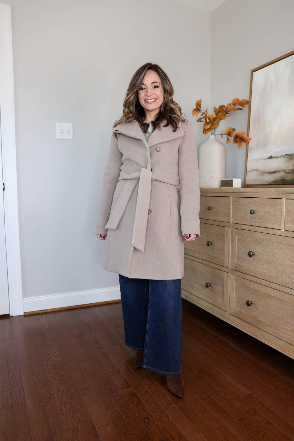 Petite fall and winter coats part three! 

Aritzia Connor Coat: xxs - true to size fit, soft and warm a heavy coat they will take you through winter. A little long through the sleeves. 
Jeans (Quince): 24 x 28” 
Sweater (LOFT): petite xxs 
White top (Quince): xs 
Boots (J.Crew): tts 



My measurements for reference: I’m 4’10” and 105lbs. My bust, waist, and hip measurement is 32”, 24”, and 36”.


#LTKPetite