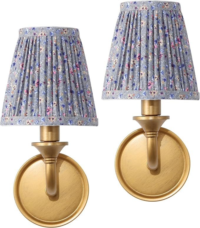 SAFAVIEH Lighting Collection – Maicie Wall Sconce Set of 2, Blue Floral Fabric Shade with Gold ... | Amazon (US)