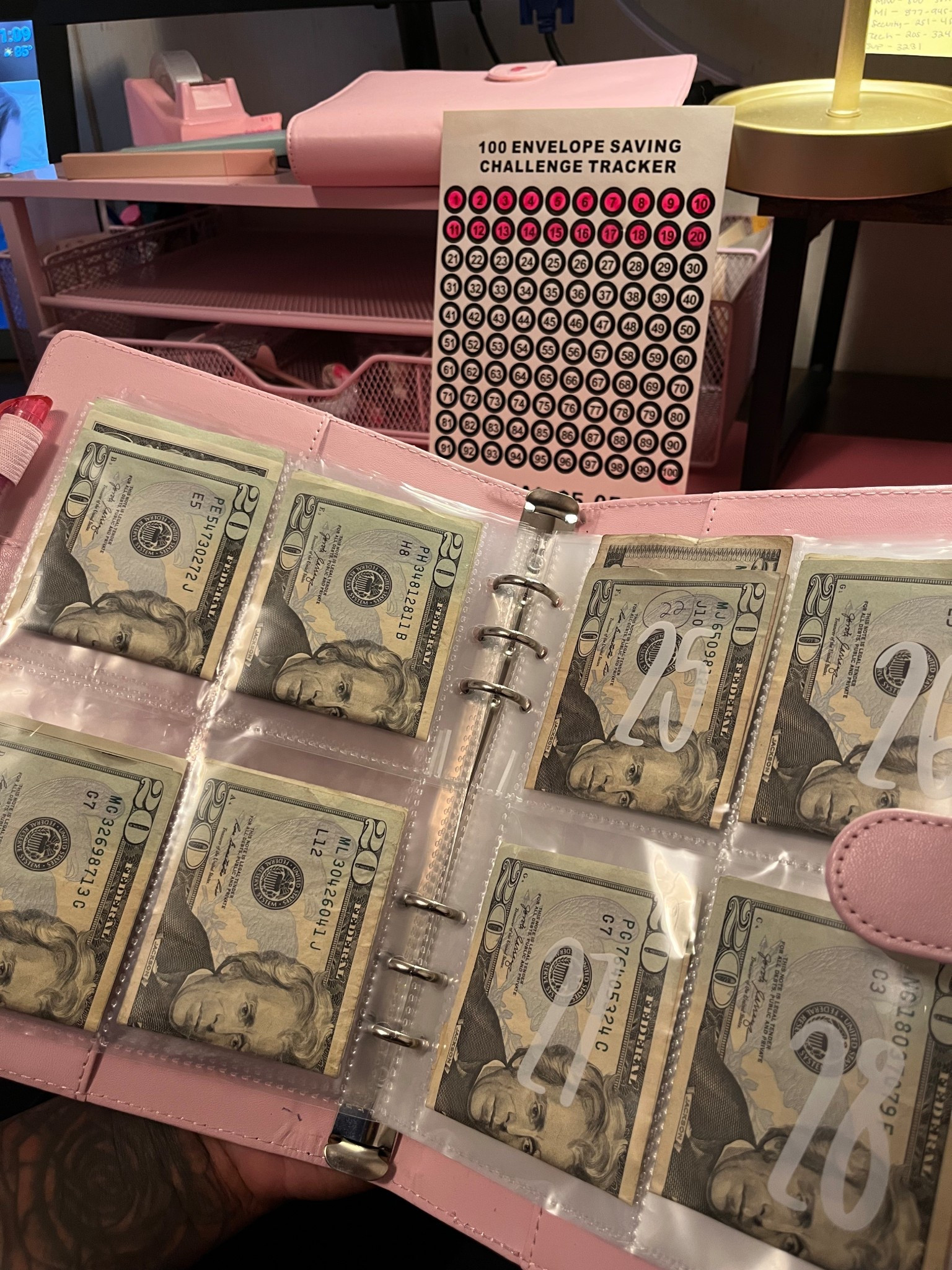 Cash stuffing is a great and efficient way to save money. I prefer physical savings and this has been a life changer! #cashstuffing #budgeting 