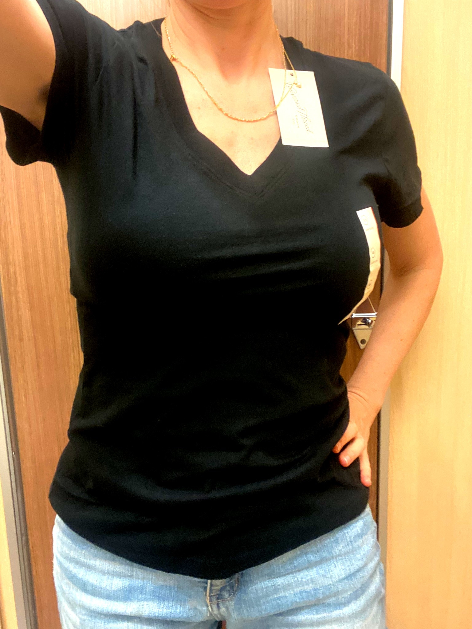 This v neck shirt from Target is so flattering!! I purchased in a size extra small

Basic t shirt, v neck shirt, black shirtt

#LTKFindsUnder50 #LTKFallSale #LTKU