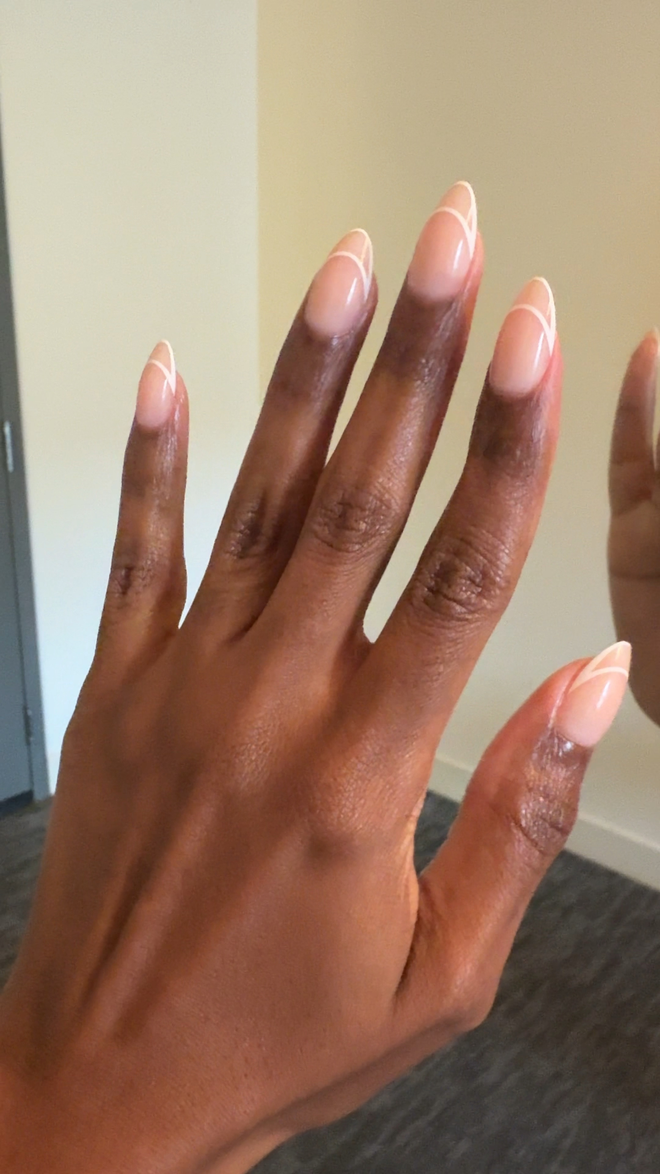 Neutral press on nails
Easy press on nails
Neutral fake nails 


#LTKSeasonal #LTKBeauty