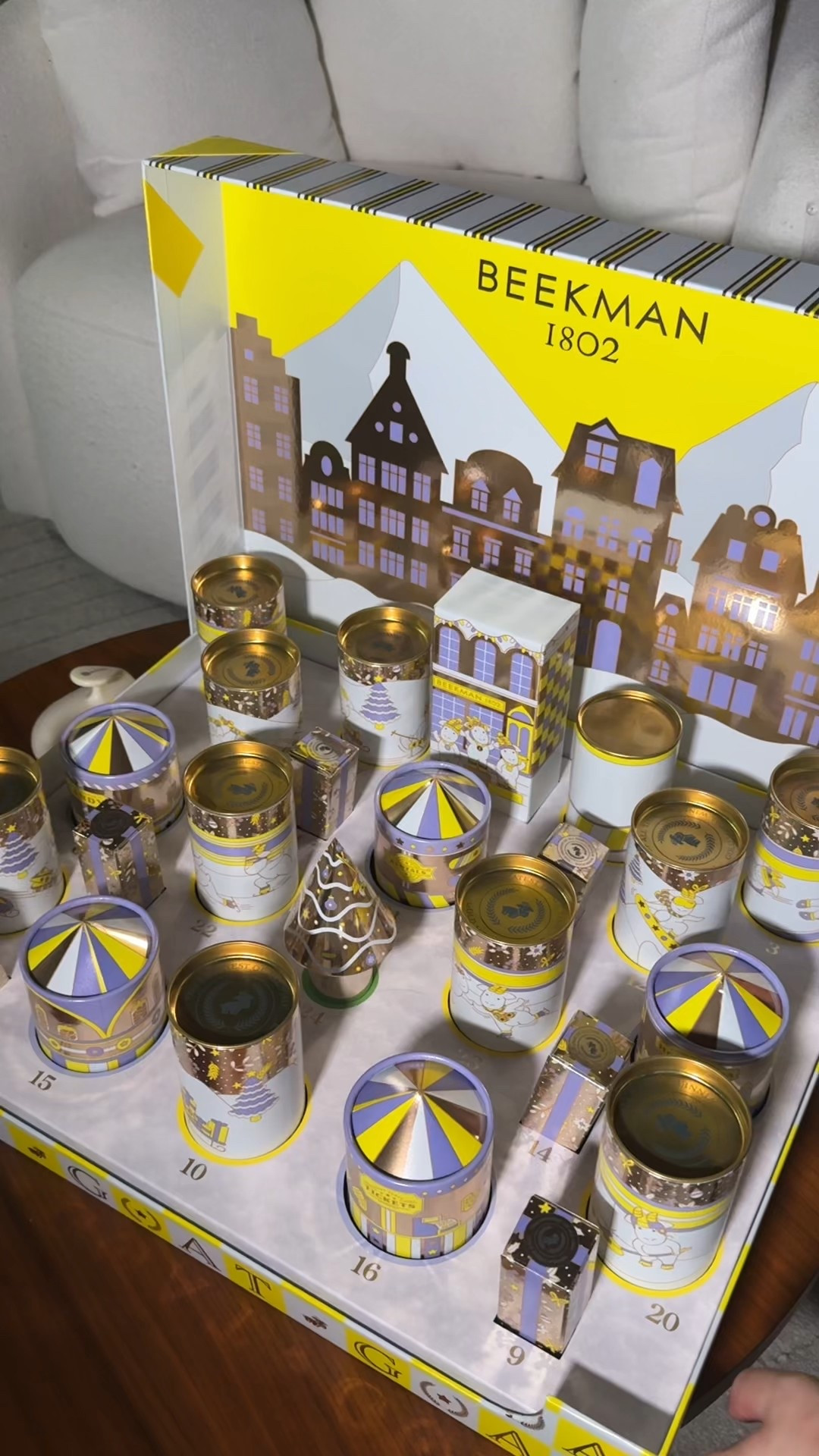 Let’s see what was in Day 3 of my Beekman 1802 Advent calendar 🤩



#LTKHoliday #LTKselfcare #LTKBeauty