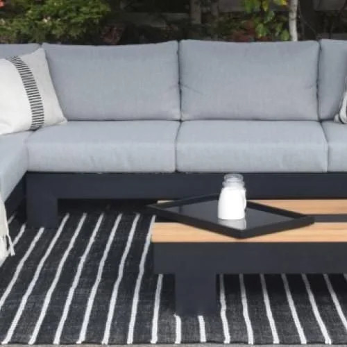 Graphite rug 5'x7' - Black and natural stripe | Walmart (CA)