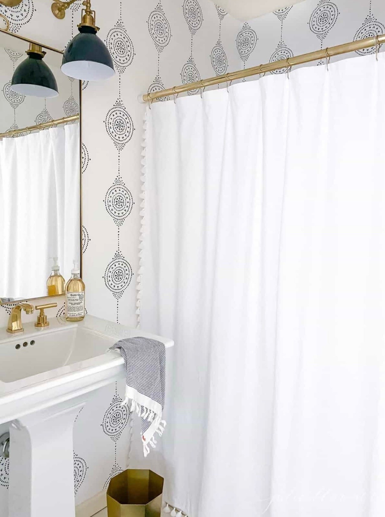 Are you looking to add subtle charm or a dramatic, colorful statement to your space? Serena & Lily wallpaper is a fabulous way to personalize any room with style and flair

#LTKStyleTip #LTKHome #LTKSaleAlert