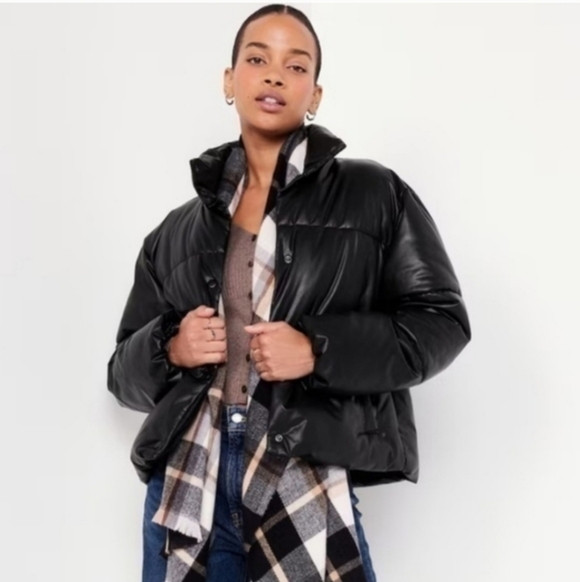 NWT Old Navy Faux-Leather Puffer Black Blackjack | Poshmark