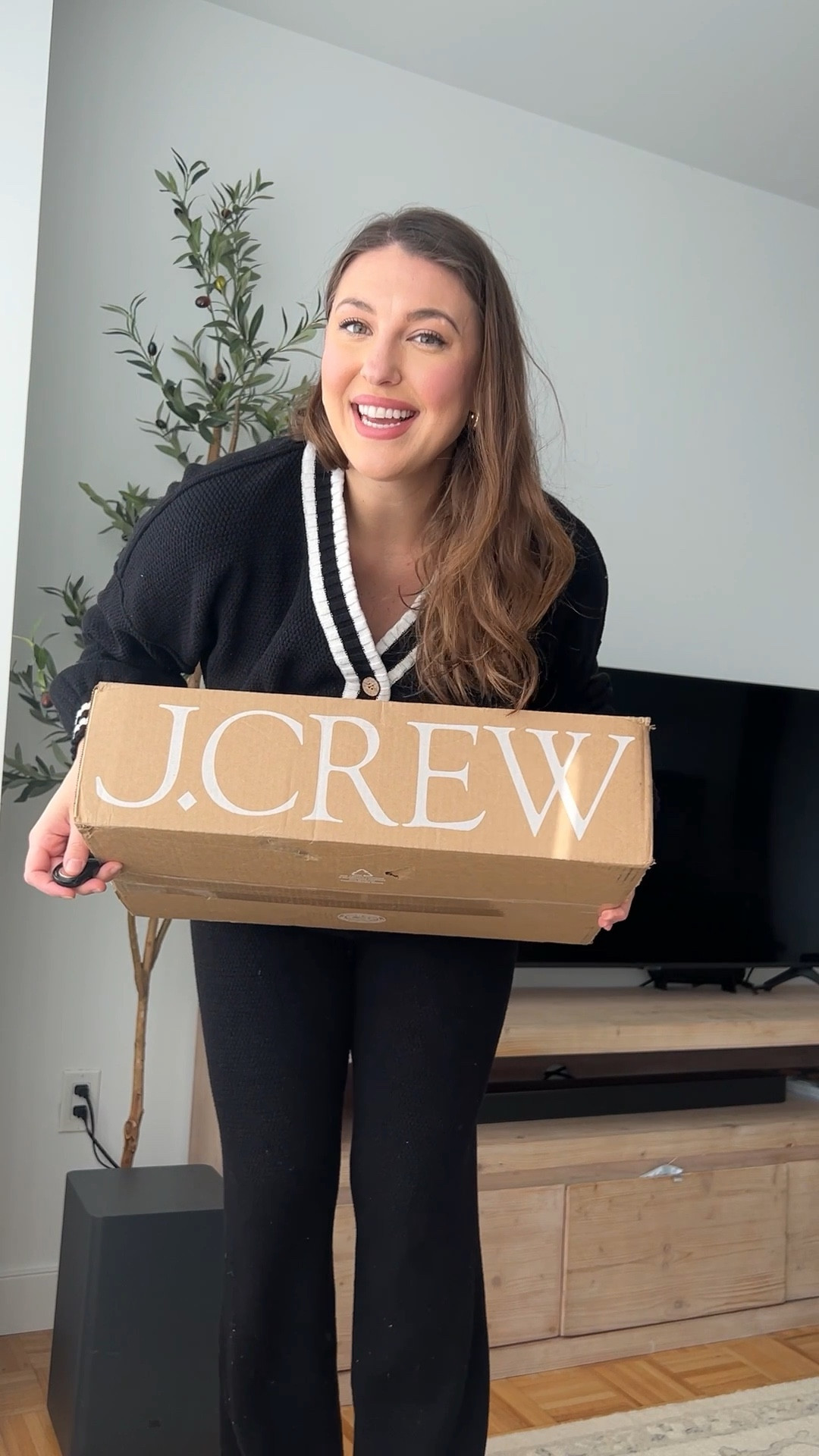 J crew new spring Summer arrivals try on! Spring outfits to wear on vacation 

Wearing tops & dresses size L, bottoms 14L



size 10 fashion | size 10 | Tall girl outfit | tall girl fashion | midsize fashion size 10 | midsize | tall fashion | tall women | spring outfits | resort wear | vacation outfits 

#LTKVideo #LTKSeasonal #LTKmidsize