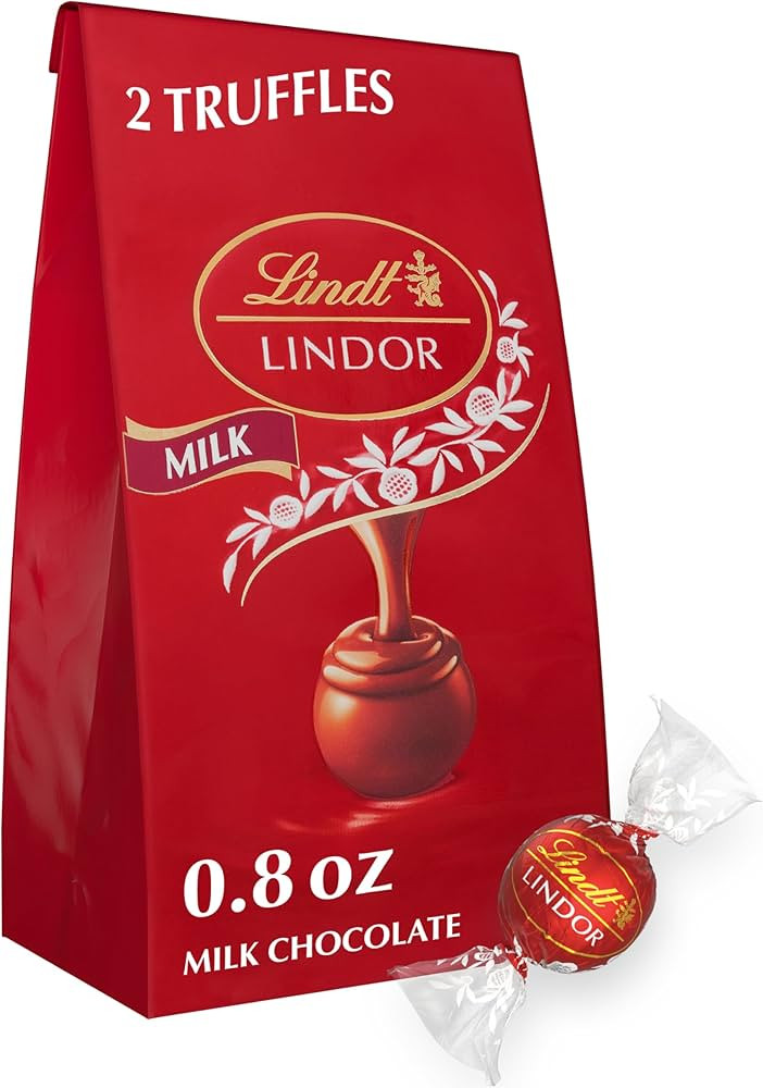 Lindt LINDOR Milk Chocolate Truffles, Milk Chocolate Candy with Smooth, Melting Truffle Center, G... | Amazon (US)