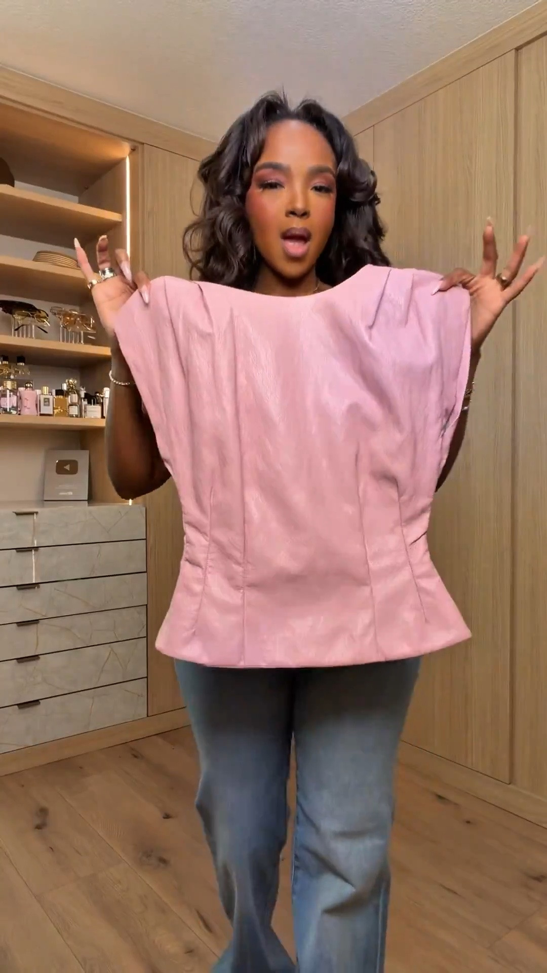 Okay… these jeans deserve every single compliment they’re getting 🍑✨

If you’ve been looking for denim that actually hugs your shape, gives that lifted/snatched look, and still feels comfortable enough to wear all day… THESE are the jeans 🤍🥹

I styled them multiple ways here because I wanted to show how versatile they are — casual everyday outfits, elevated basics, date night tops, brunch looks, and easy outfits that instantly look more flattering with the right pair of jeans ✨

These are definitely the kind of jeans that make people ask if you’ve been in the gym lately 😭🤍

I linked all the jeans, tops, shoes, bags, and accessories below so you can recreate the full looks easily ✨

If an item opens in another color first, still click it because many pieces come in multiple color options 🤍

Everything is linked below ✨

Size Small | 5’4” | 140 lbs

Which outfit is your favorite: 1, 2, 3, or 4? 👀

#LTKgrwm #LTKootd #LTKPetite