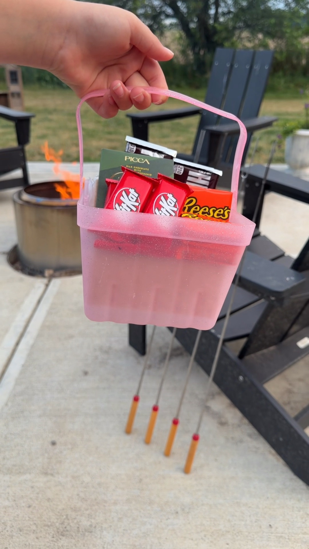 Smores basket!  A few fun things for s’mores on the go! 
#backyard #bonfire #smores #giftideas #summervibes

#LTKdayinmylife #LTKmomlife #LTKSeasonal