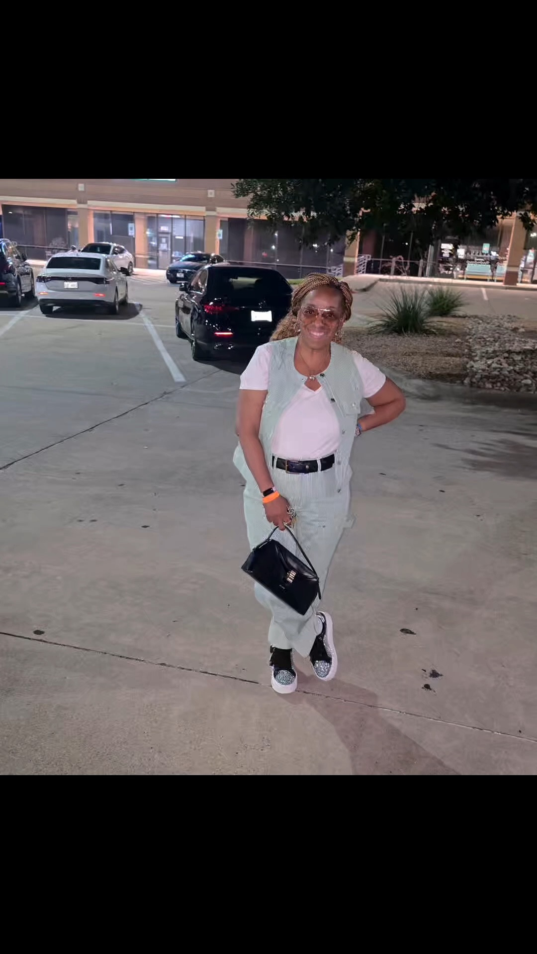 We went to hang out with our couple friends. Baby, we all had enough! Fit came from @walmartfavoritefinds

#LTKgrwm #LTKootd #LTKdayinmylife
