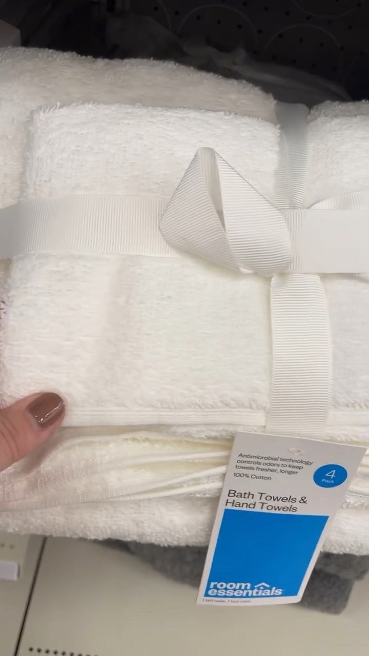 These white bath towels are great for the kids bathroom if you are trying to stock up on a lot of them and on a budget. 

#towels #bath #targetfinds #onsale

#LTKHome #LTKmomlife #LTKFindsUnder50