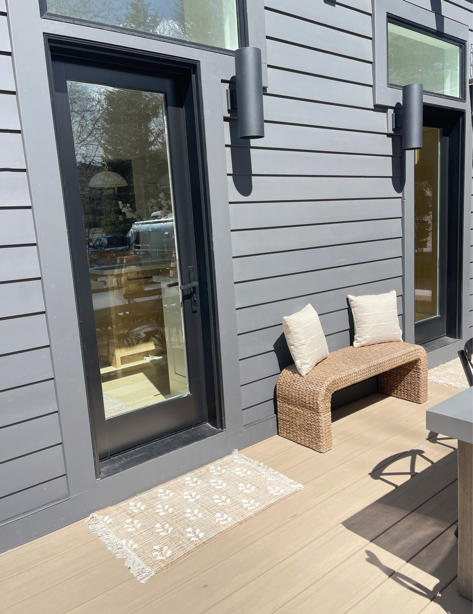 HOME \ new outdoor pillows from Target and rug from Walmart!

Deck
Patio
Front Porch
Front door
Decor 

#LTKSeasonal #LTKHome #LTKFindsUnder50