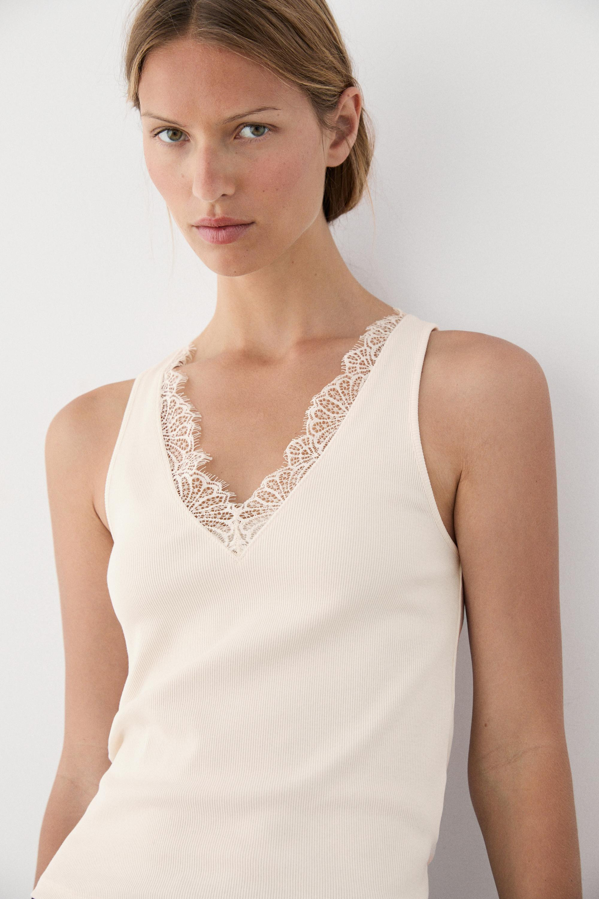 V-neck top with lace detail | Massimo Dutti US