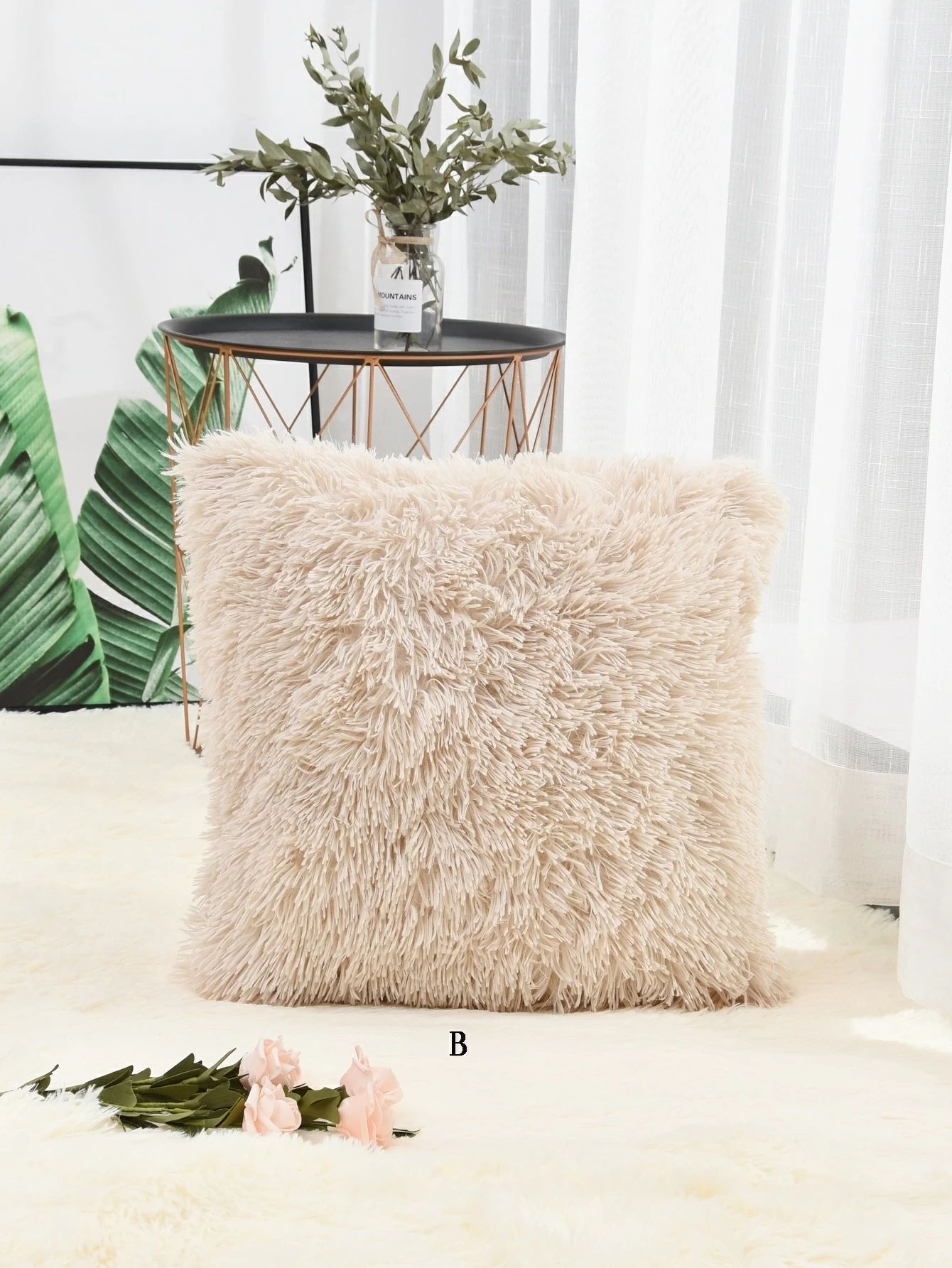 Solid Fuzzy Cushion Cover 1pc | SHEIN