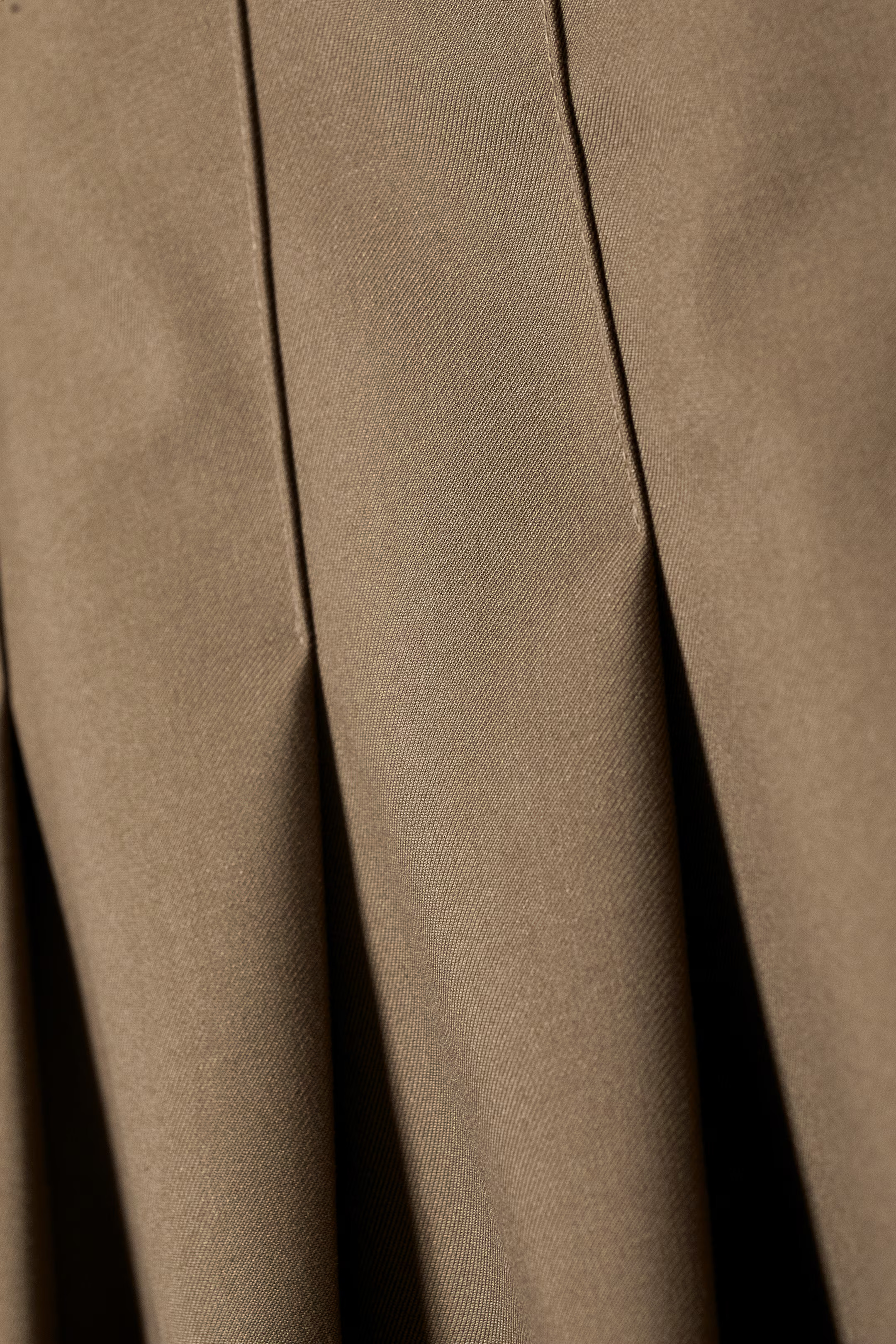 Kurzer Falten-Minirock | H&M (DE, AT, CH, NL, FI)