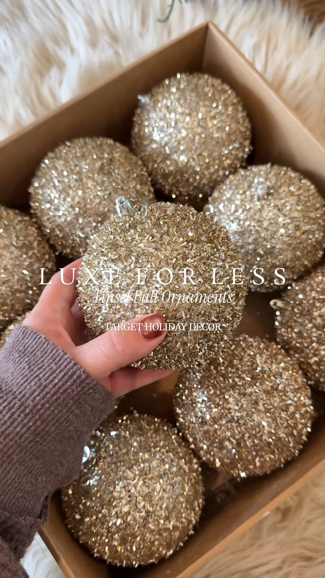 Loving these gold tinsel ball ornaments for $20! They come in a set of nine and they’re absolutely beautiful. Additional colors available. ✨

#dpiahome #holidaydecor #christmastree #luxeforless #ornaments


#LTKHoliday #LTKHome #LTKFindsUnder50