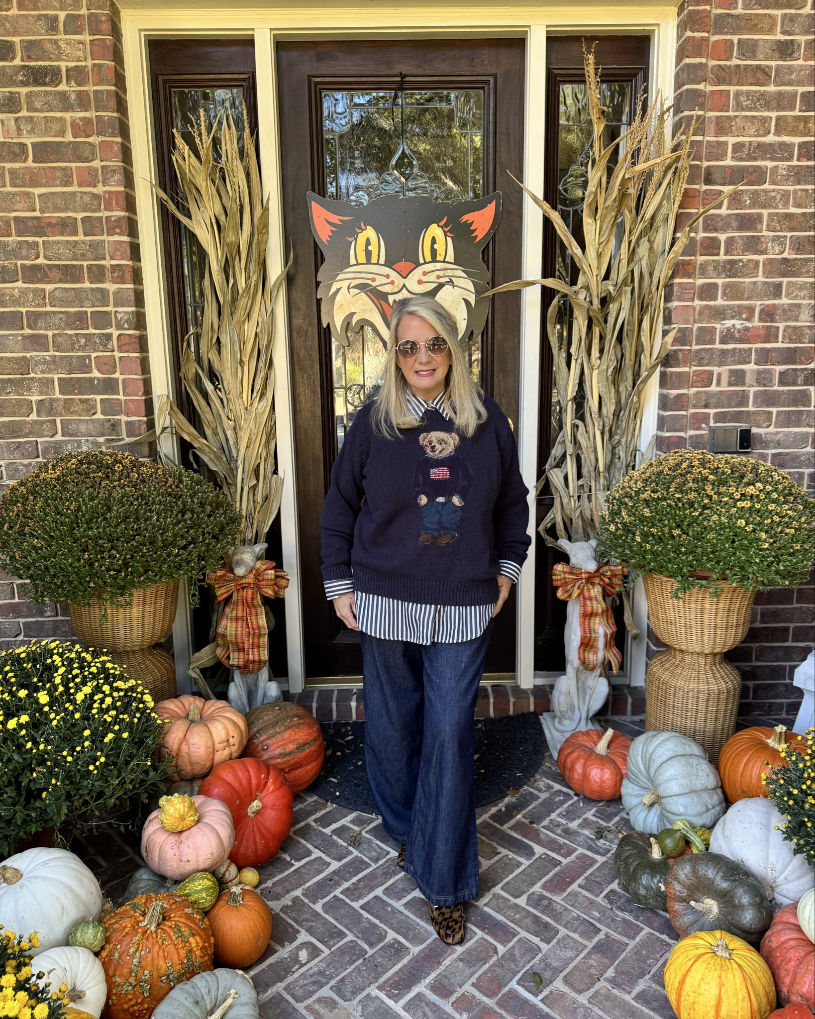 Sweater Weather has arrived here and I am loving it!  Just picked up these dark wash wide leg drawstring denim trousers. So good! Under $30 dollars and come in several washes. Did I get a few other colors? Why yes, yes  I did. 😉

#LTKFindsUnder100 #LTKFindsUnder50 #LTKOver40