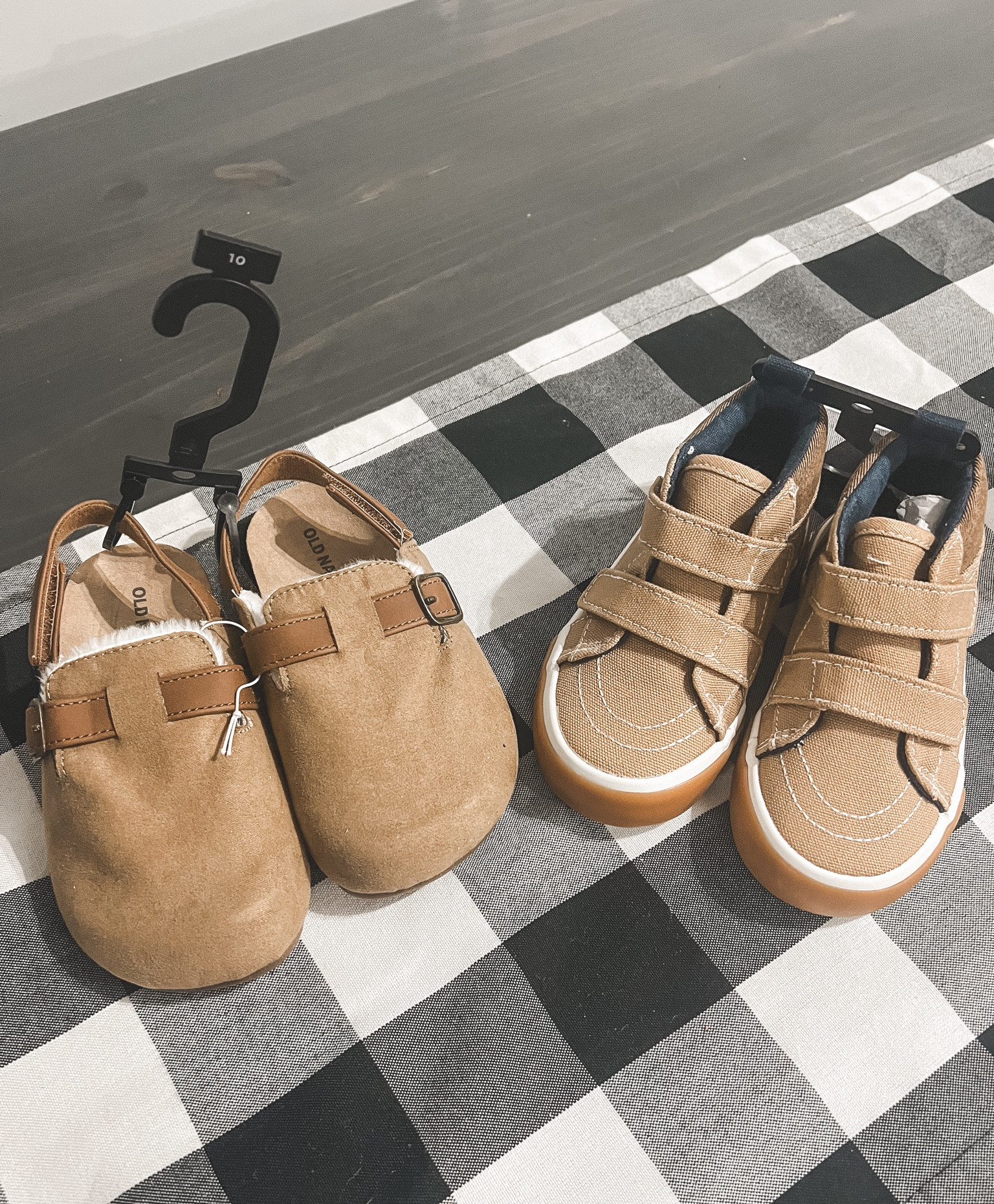 Old navy is having 50% off right now! Grabbed the cutest little fall shoes 💛


#LTKSaleAlert #LTKStyleTip #LTKSeasonal