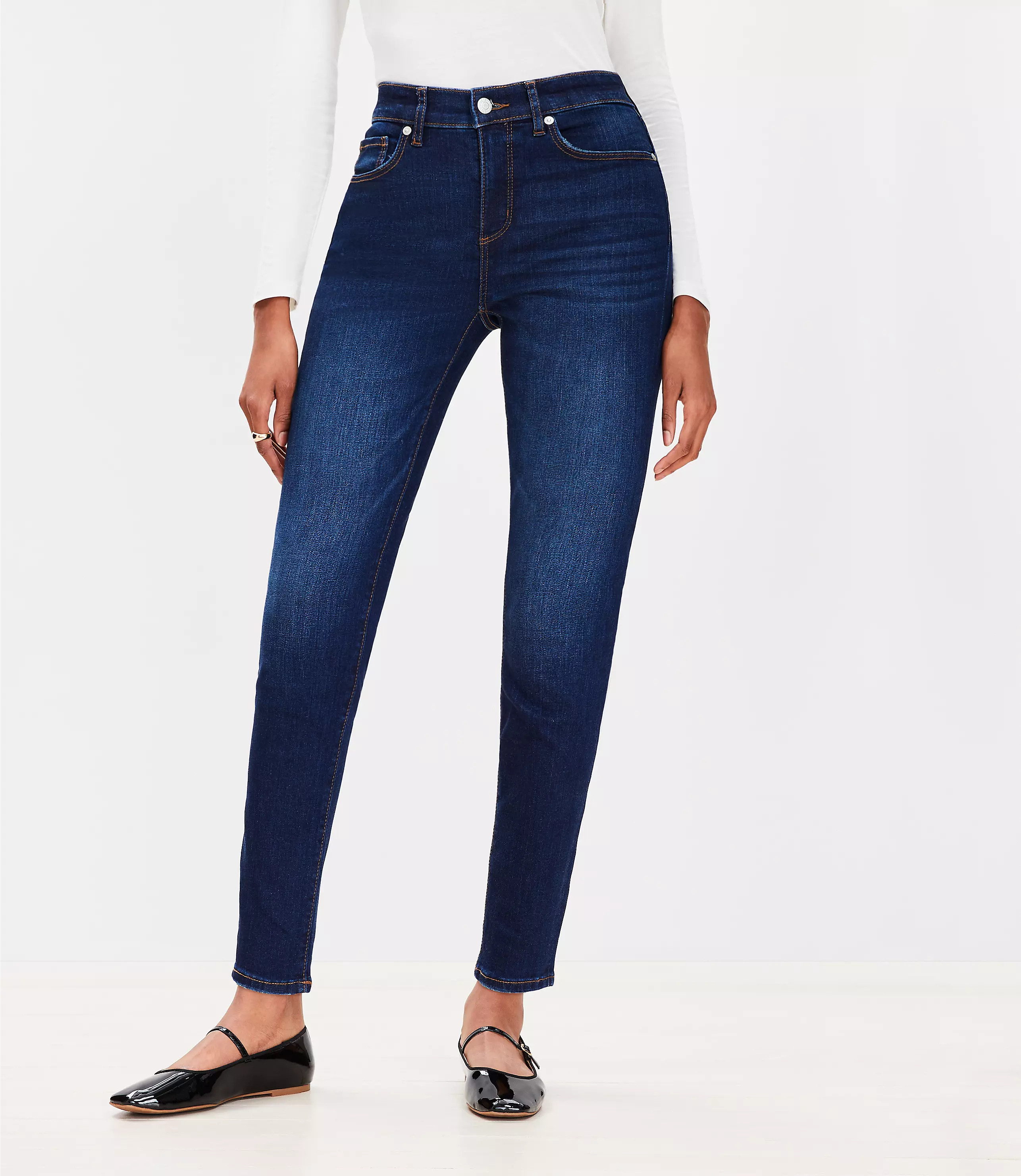 Curvy Mid Rise Skinny Jeans in Vintage Dark Wash | LOFT