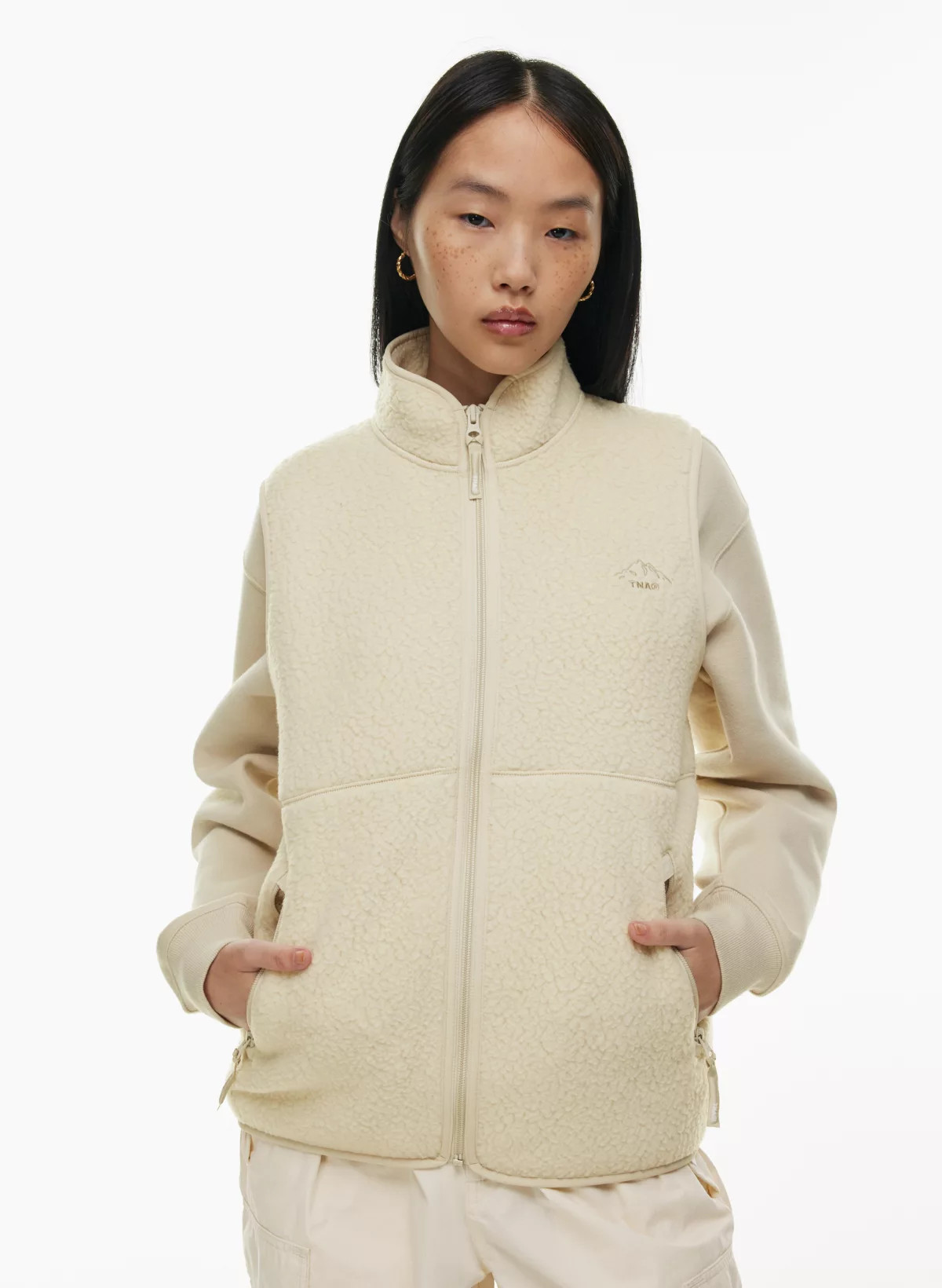 POLARTEC® THERMAL PRO® MOCKNECK VEST | Aritzia