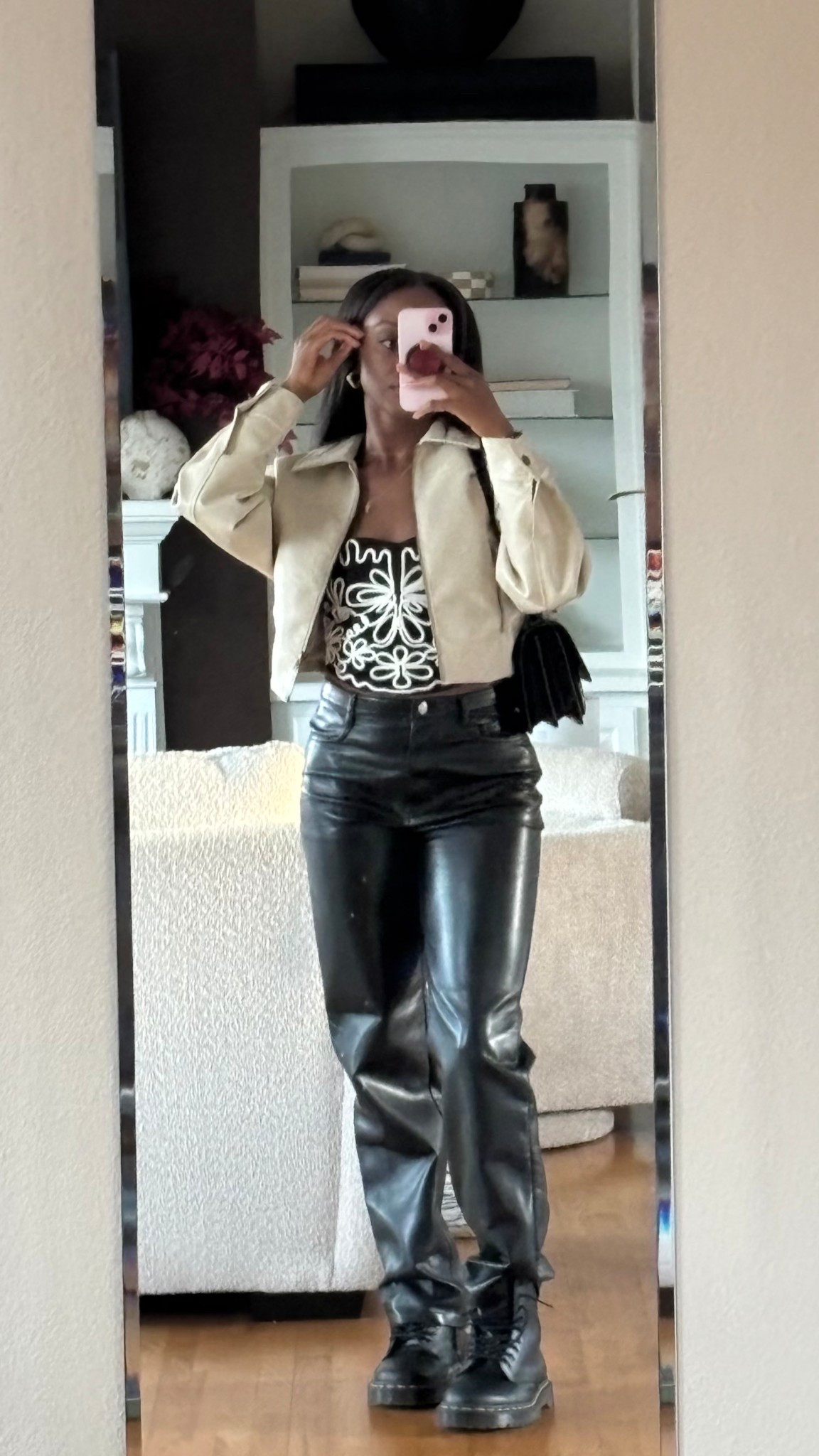 Happy Saturday! This is a friendly reminder to check your local forever 21 for deals! I got this top and jacket for $10! Such a good deal, so sad they are closing tho 🥲