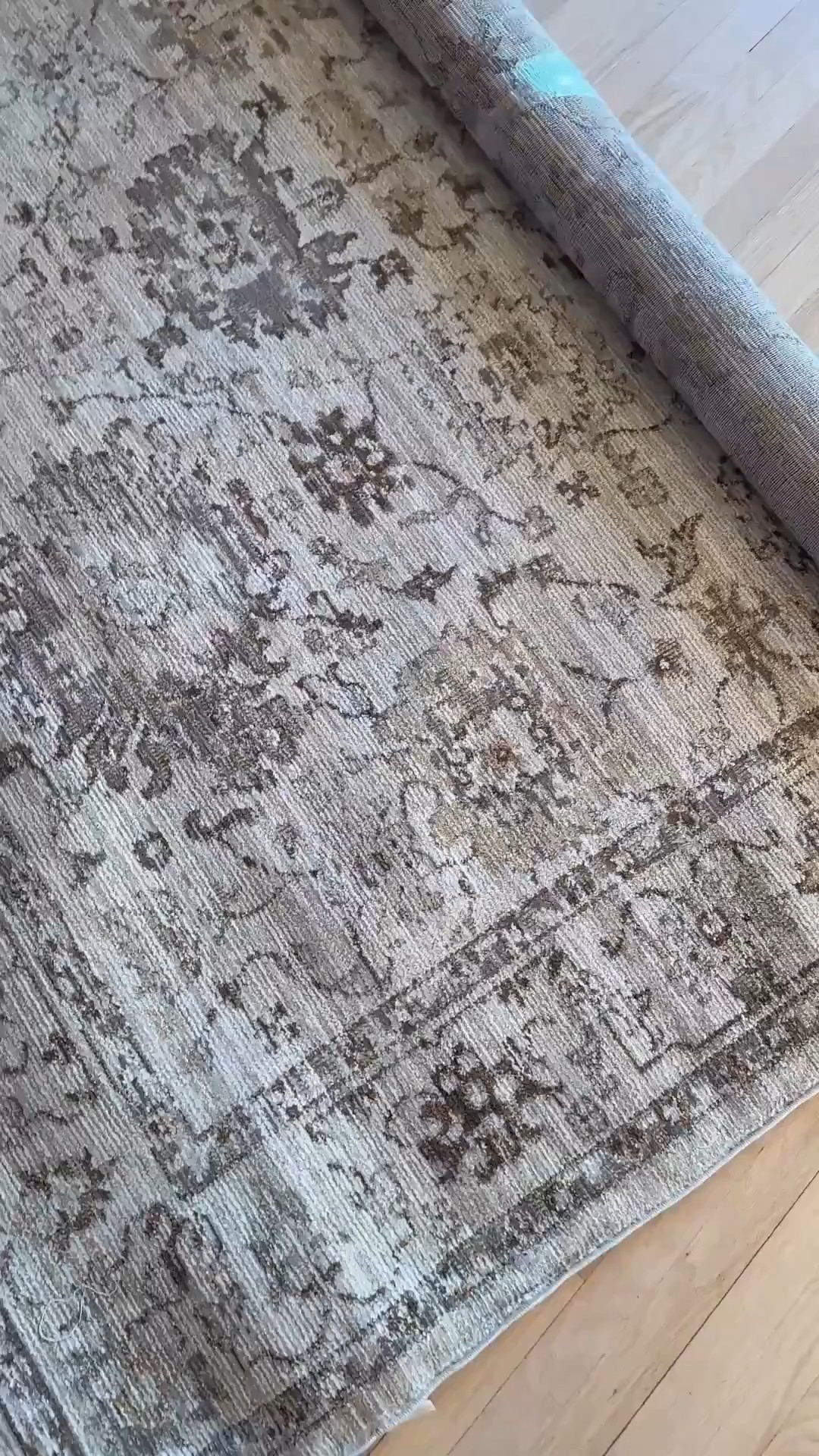 John’s office rug is currently on sale! 




#LTKSeasonal #LTKHome