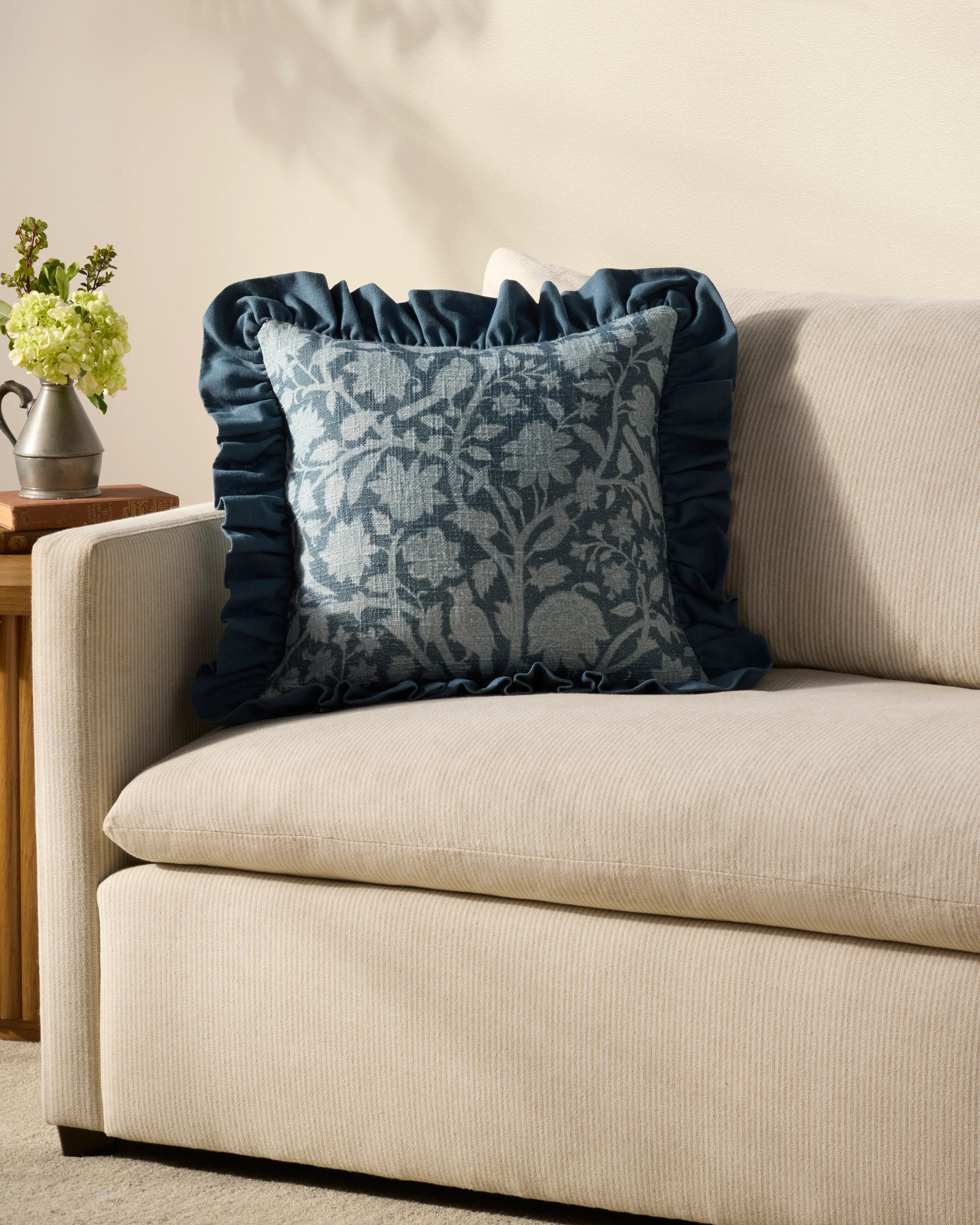 Kathleen Pillow - PCJ-0026 | Rugs Direct