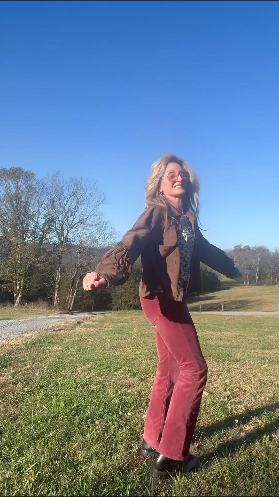 Longhorns, Horses & a whole lot of Tennessee sunshine 🤠
Linked my favorite necklace + this cute horse tee on LTK!

#LTKSeasonal