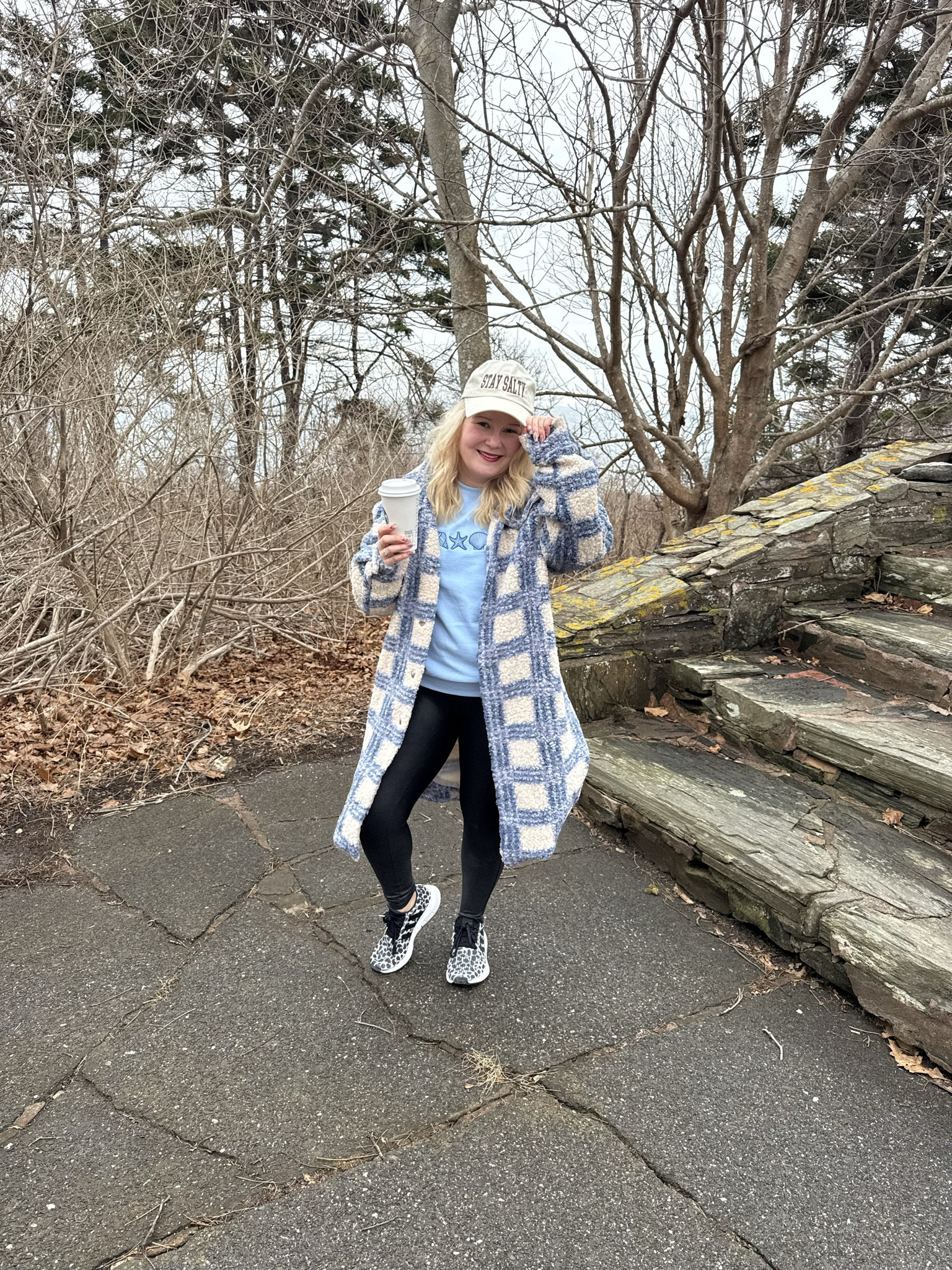 Weekend ootd. This jacket from Lulu’s is so soft and warm. 

#LTKActive #LTKPetite #LTKootd