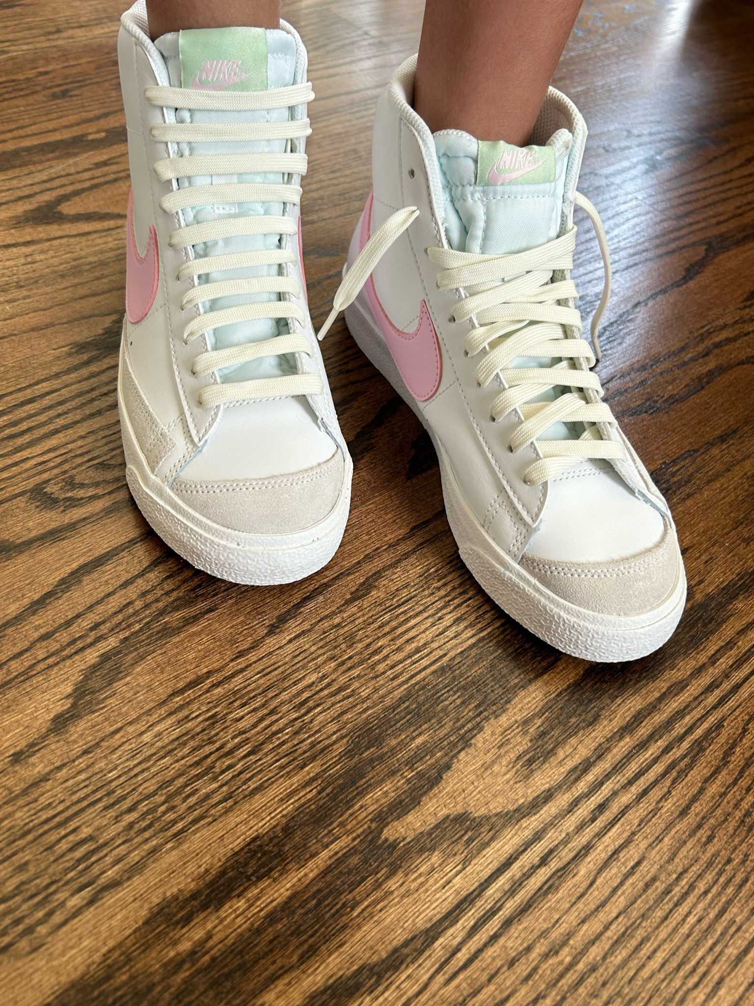 Teen Nike blazer sneakers, back to school shoes, youth sneakers

Oliviacwears a women’s 8.5 and is wearing a youth 7

#LTKShoeCrush #LTKxNSale #LTKKids