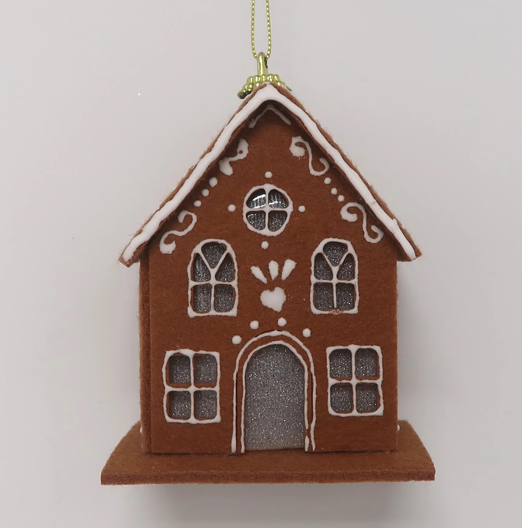 GT LED FELT GINGERBREAD HOUSE ORNAMENT | Walmart (CA)