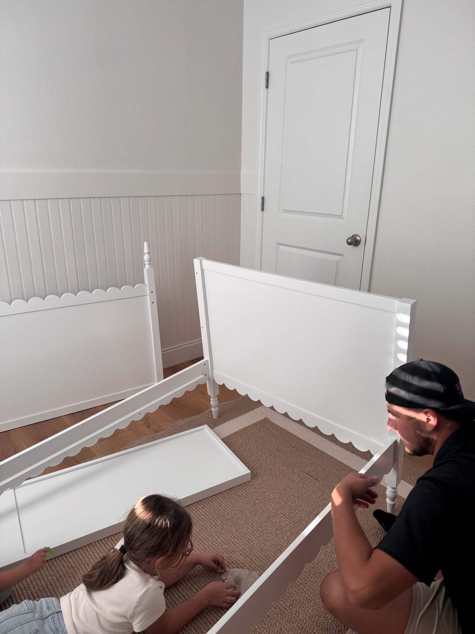 Girls room is coming together so nicely 🥹