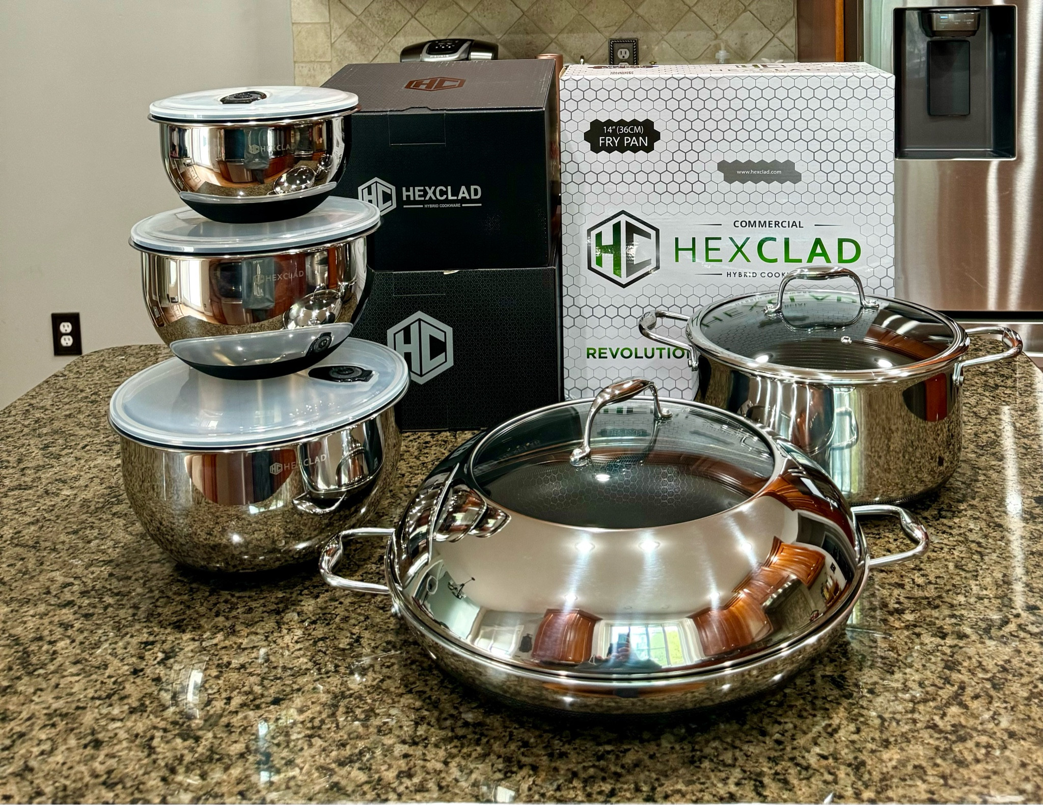 Gift ideas @hexclad

#kitchen #giftideas 

#LTKSaleAlert #LTKGiftGuide #LTKHome