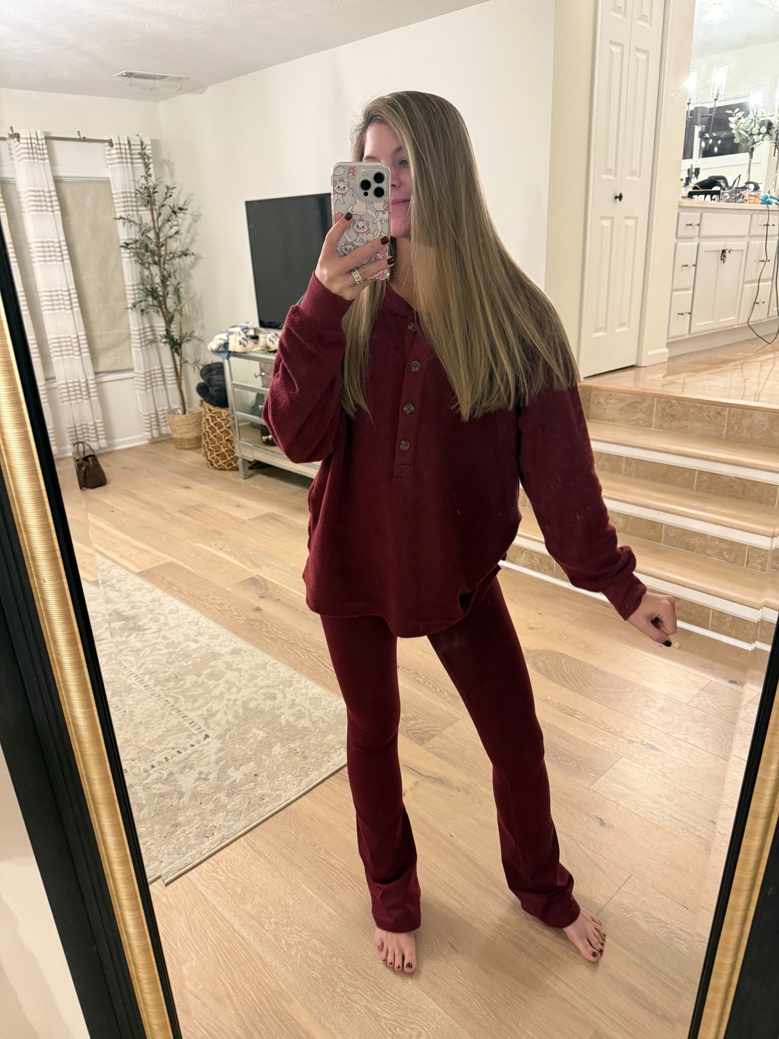 Aerie. Loungewear. Leggings. Burgundy leggings. American eagle  