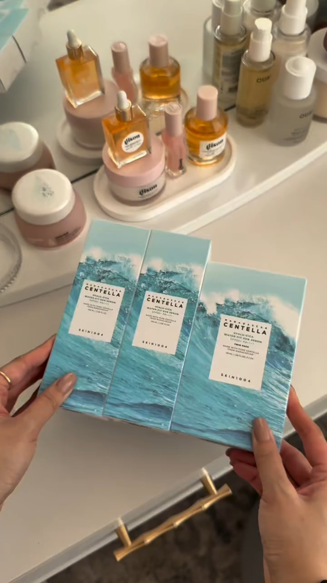 hopefully this will last me at least a year 🫠 @skin1004official 

#koreansunscreen #koreanskincare #kbeauty #skincare #skin1004 #centella #sunscreen #girlygirls #beautyproducts #asmr #beautyobsessed #selfcare #skincarecommunity