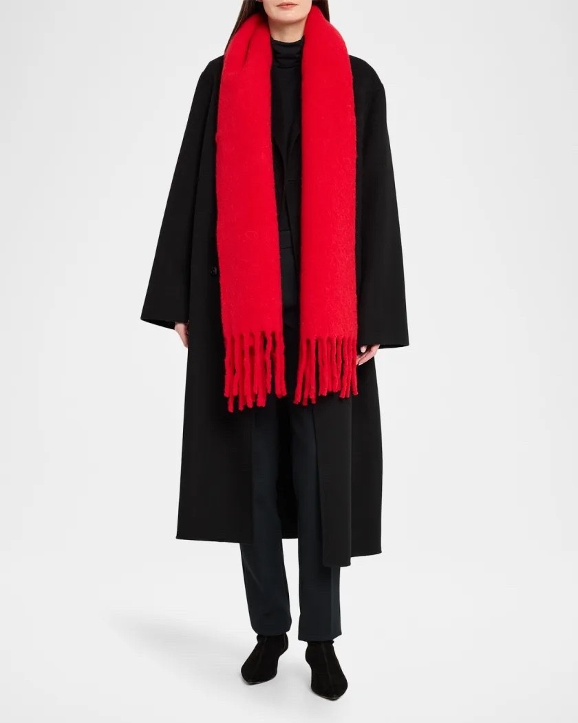 Keeping your look chic in the cold! 

#LTKootd #LTKSeasonal