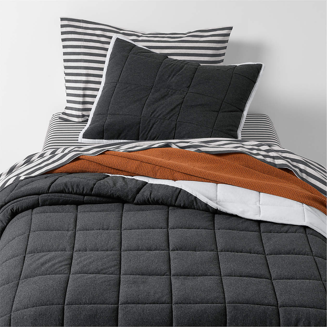 Comfy Tee Charcoal Reversible Organic Cotton Jersey Kids Full/Queen Quilt + Reviews | Crate & Kid... | Crate & Barrel